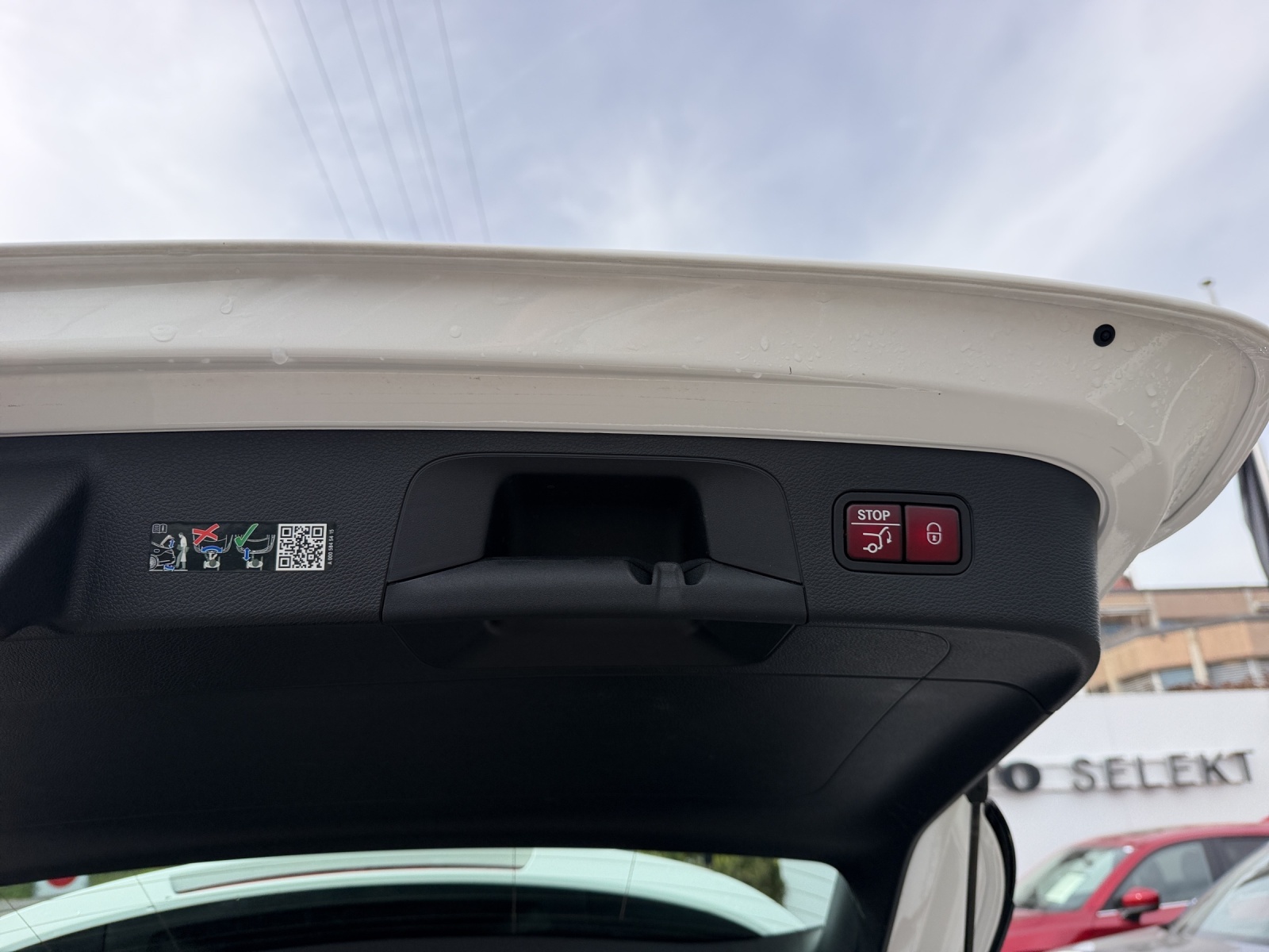 Image MERCEDES-BENZ EQC-400 EQC 400 4Matic EQ Star