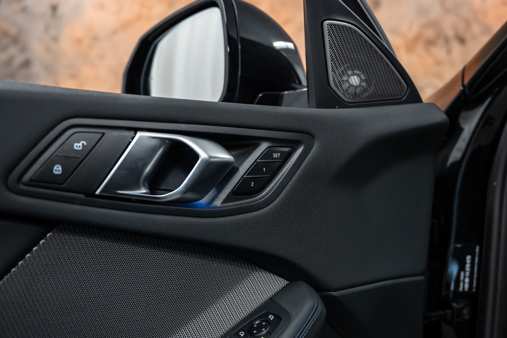 BMW 120d M Sport Steptronic *Facelift*360°*Head-Up*Panorama*-image-22
