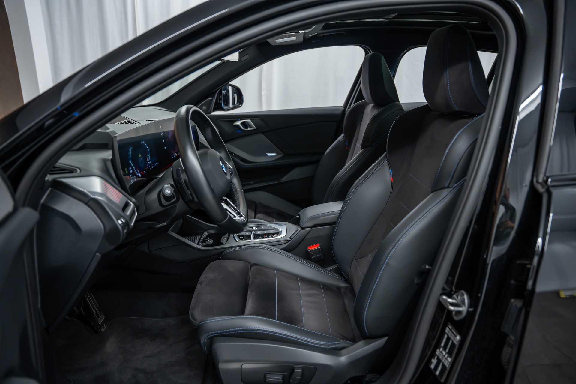 BMW 120d M Sport Steptronic *Facelift*360°*Head-Up*Panorama*-image-13
