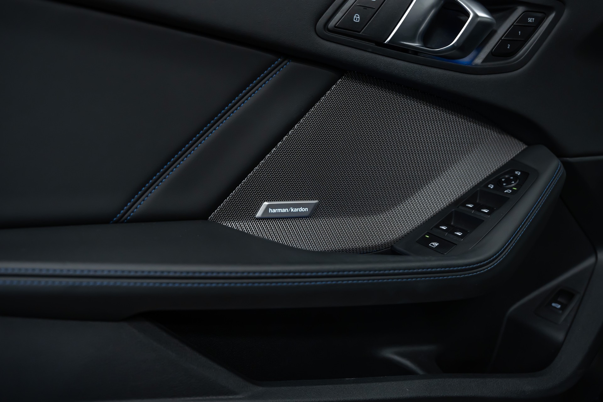BMW 120d M Sport Steptronic *Facelift*360°*Head-Up*Panorama*-image-23