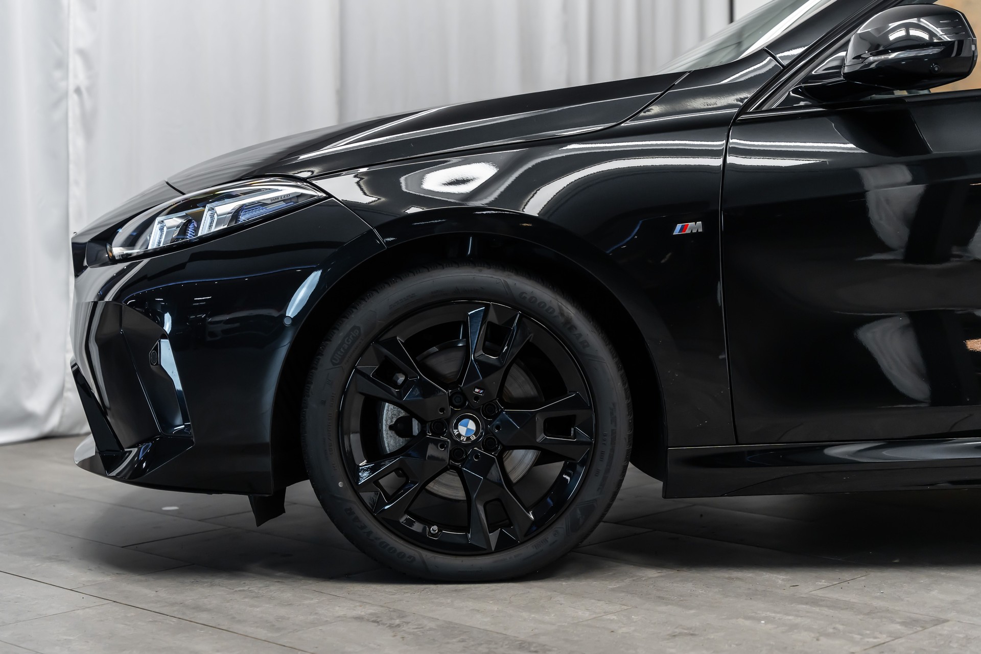 BMW 120d M Sport Steptronic *Facelift*360°*Head-Up*Panorama*-image-5