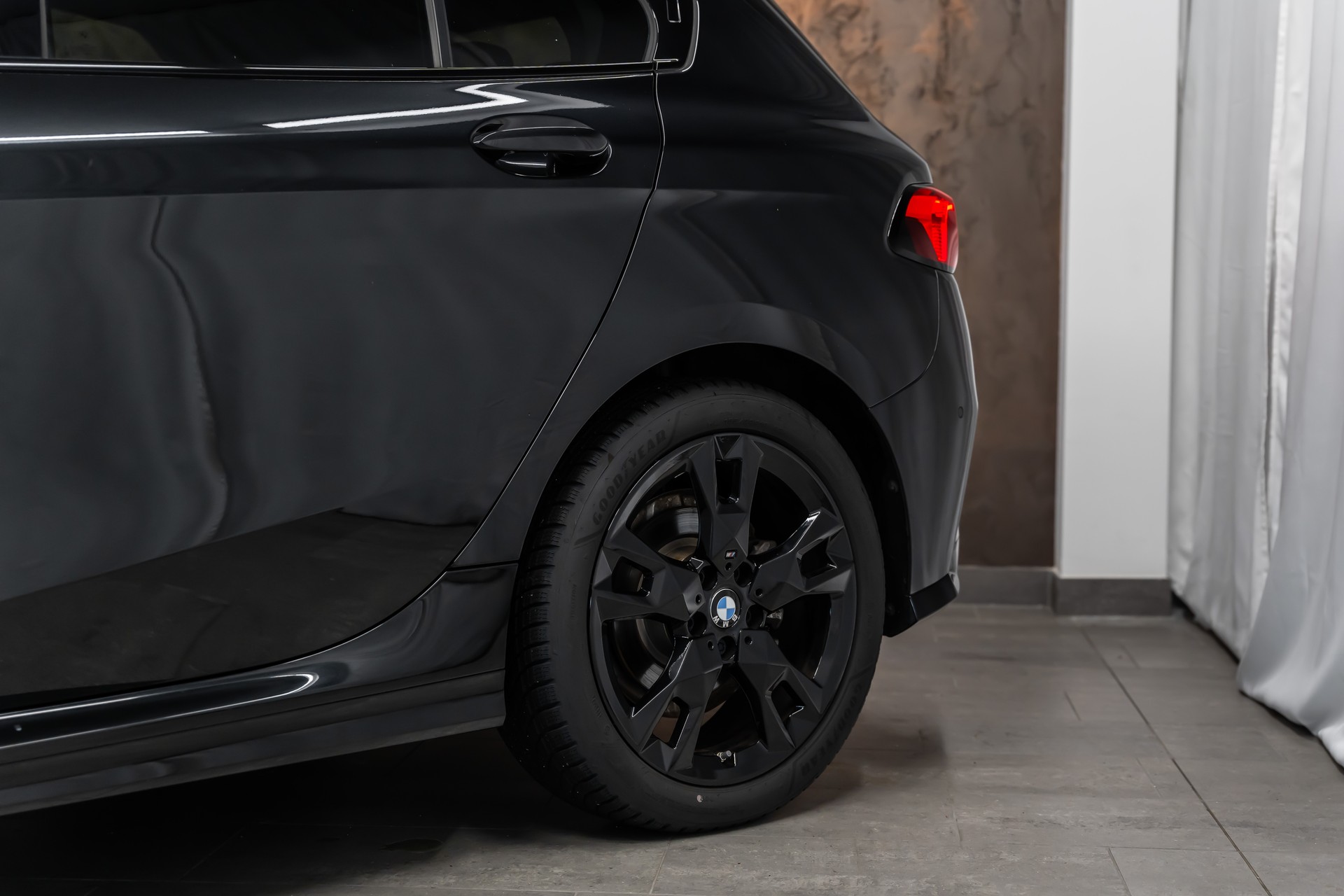 BMW 120d M Sport Steptronic *Facelift*360°*Head-Up*Panorama*-showroom-element-2