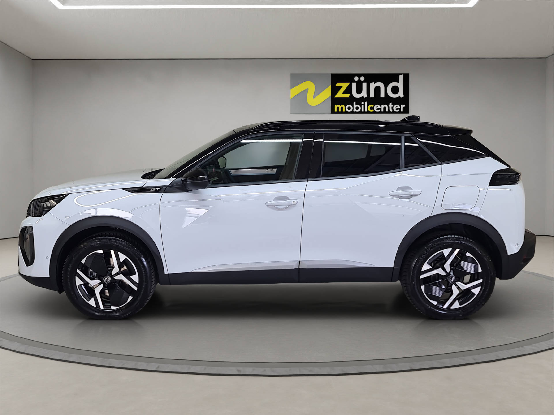 PEUGEOT 2008 1.2 Hybrid 145 GT Exclusive-image-1