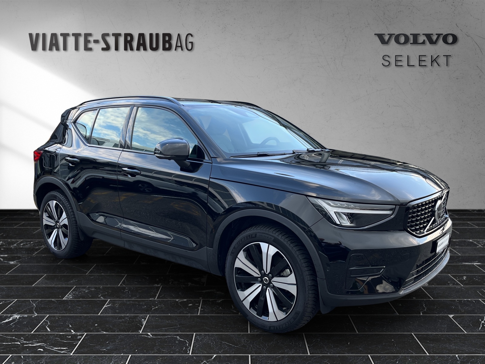 VOLVO XC40 1.5 T4 PiH Plus Dark-image-7