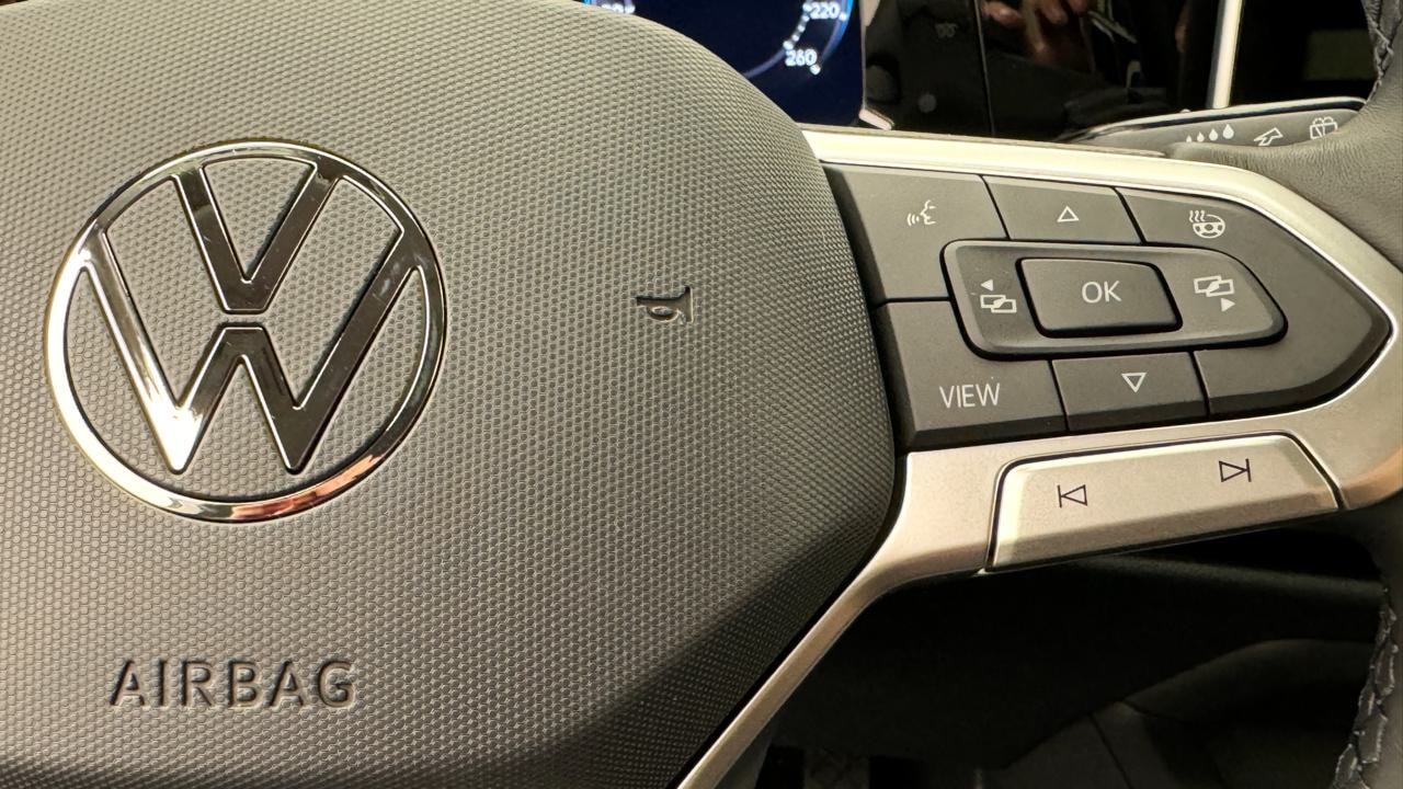 VW Golf VIII 1.5 TSI PHEV Limited-image-9