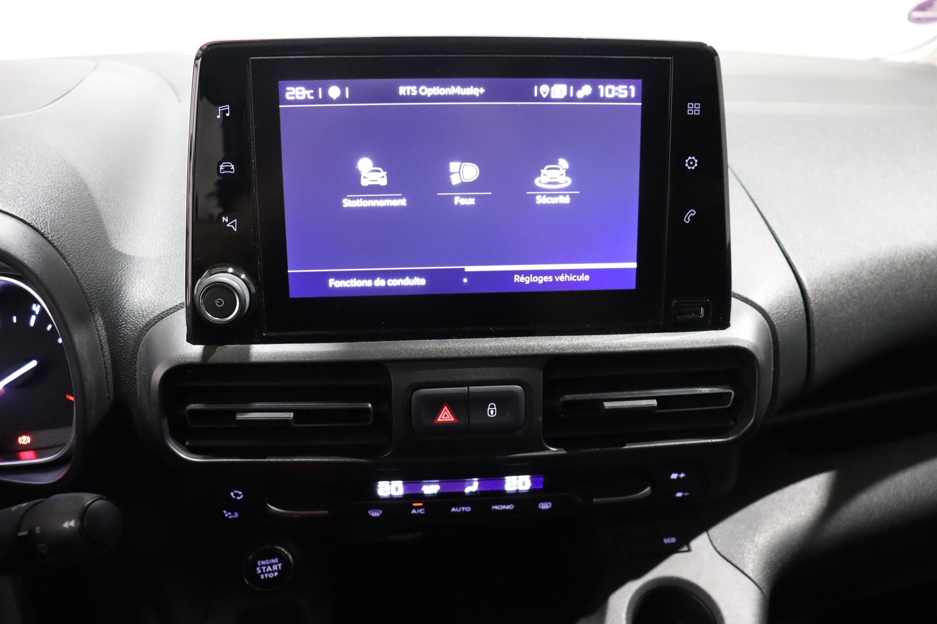 CITROEN Berlingo 1.2 PureTech 130 Feel Pack-image-9
