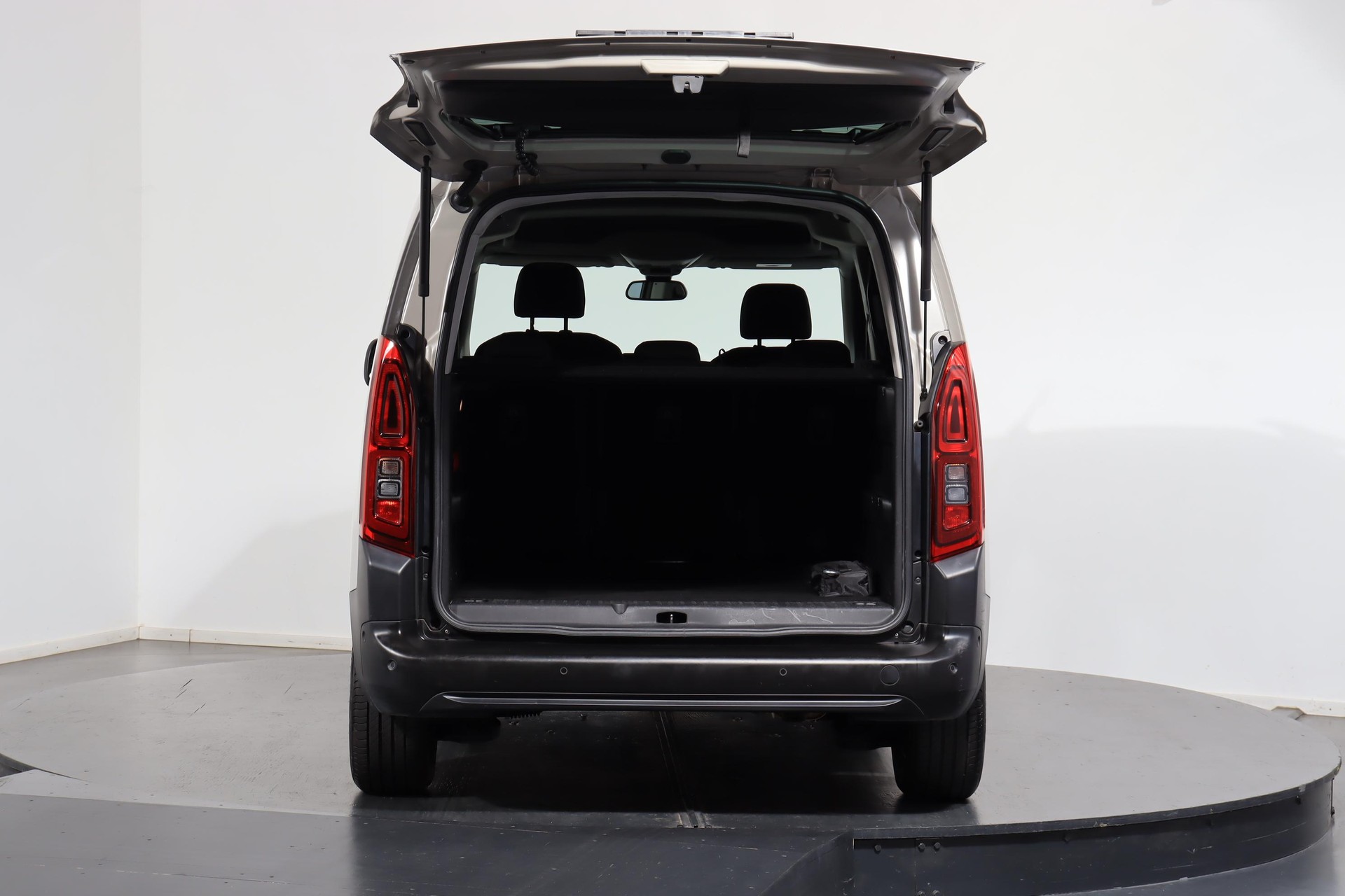 CITROEN Berlingo 1.2 PureTech 130 Feel Pack-image-3