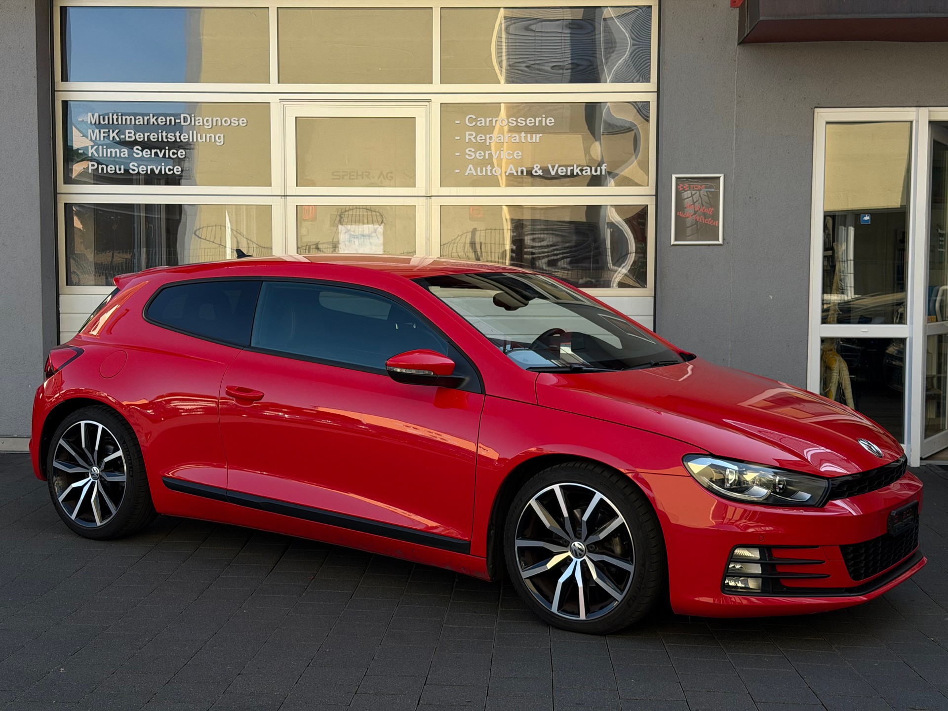 VW Scirocco 1.4 TSI BMT*Ab MFK&Service*8-Fach Aluräder*Rückfahrkamera*Sitzheizung*Garantie*-image-4
