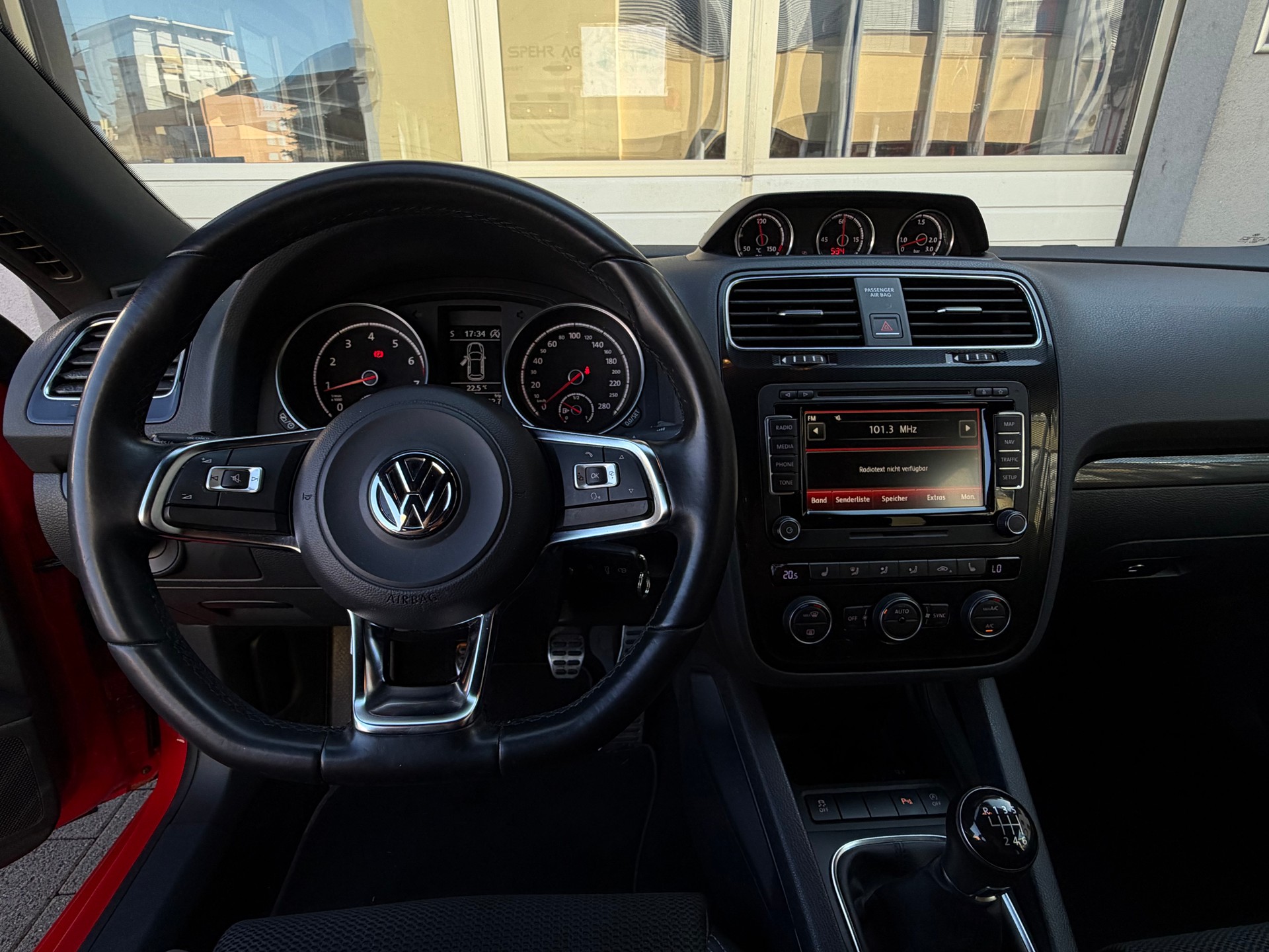 VW Scirocco 1.4 TSI BMT*Ab MFK&Service*8-Fach Aluräder*Rückfahrkamera*Sitzheizung*Garantie*-image-10