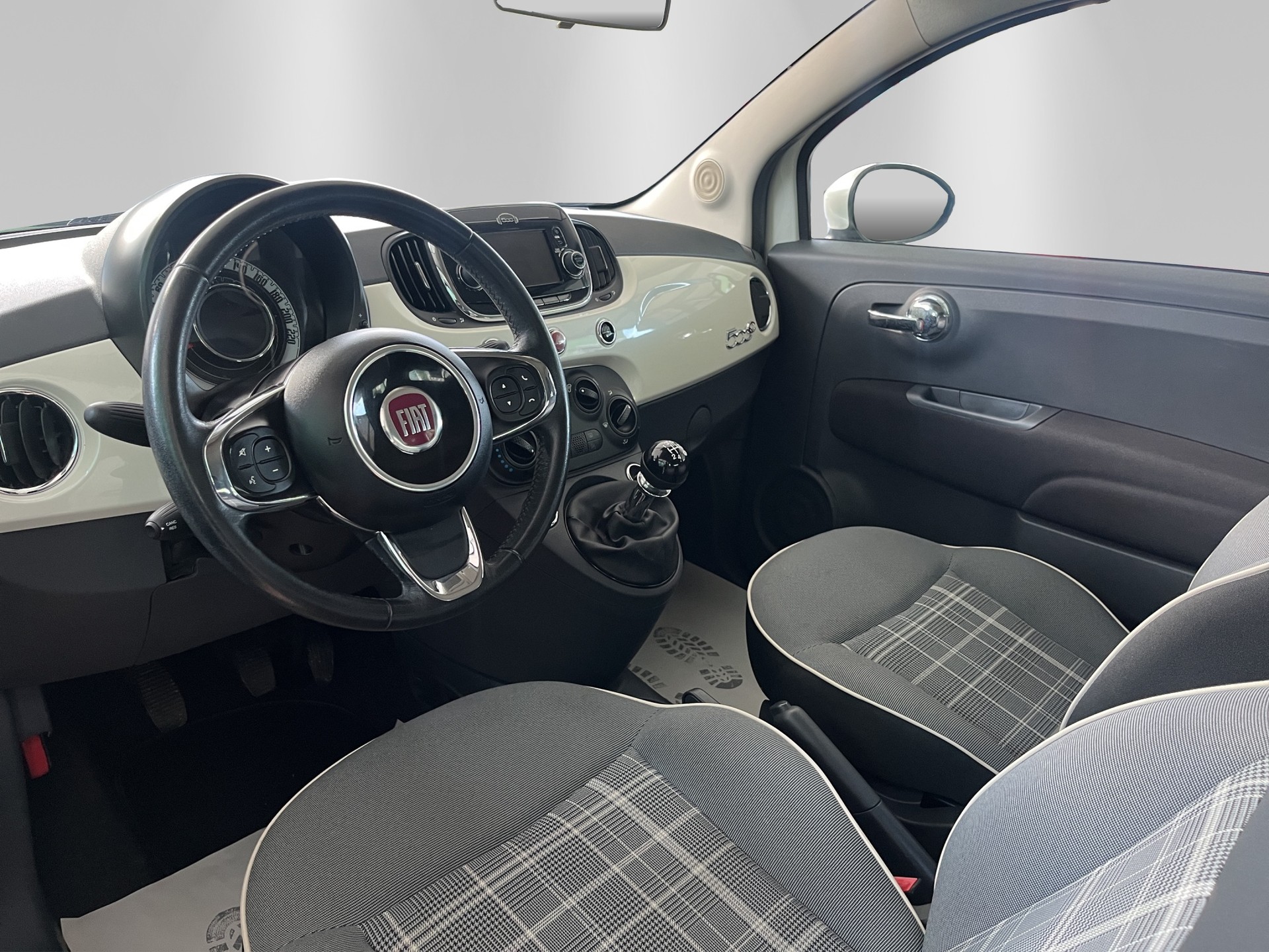 FIAT 500 1.2 Lounge-image-7
