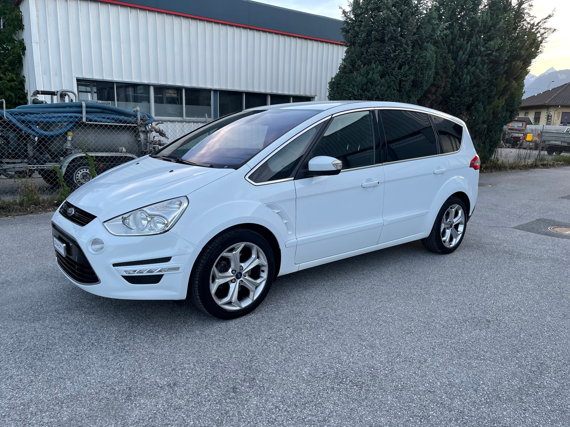 FORD S-Max 2.0 TDCi TitaniumS-image-6