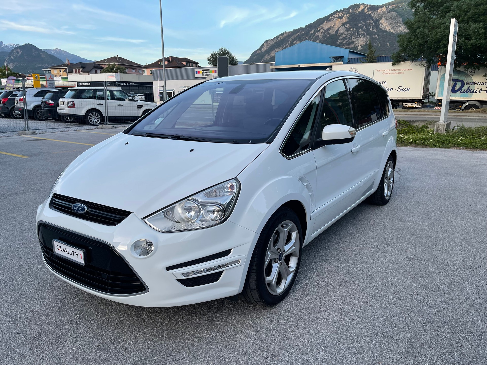 FORD S-Max 2.0 TDCi TitaniumS-image-17