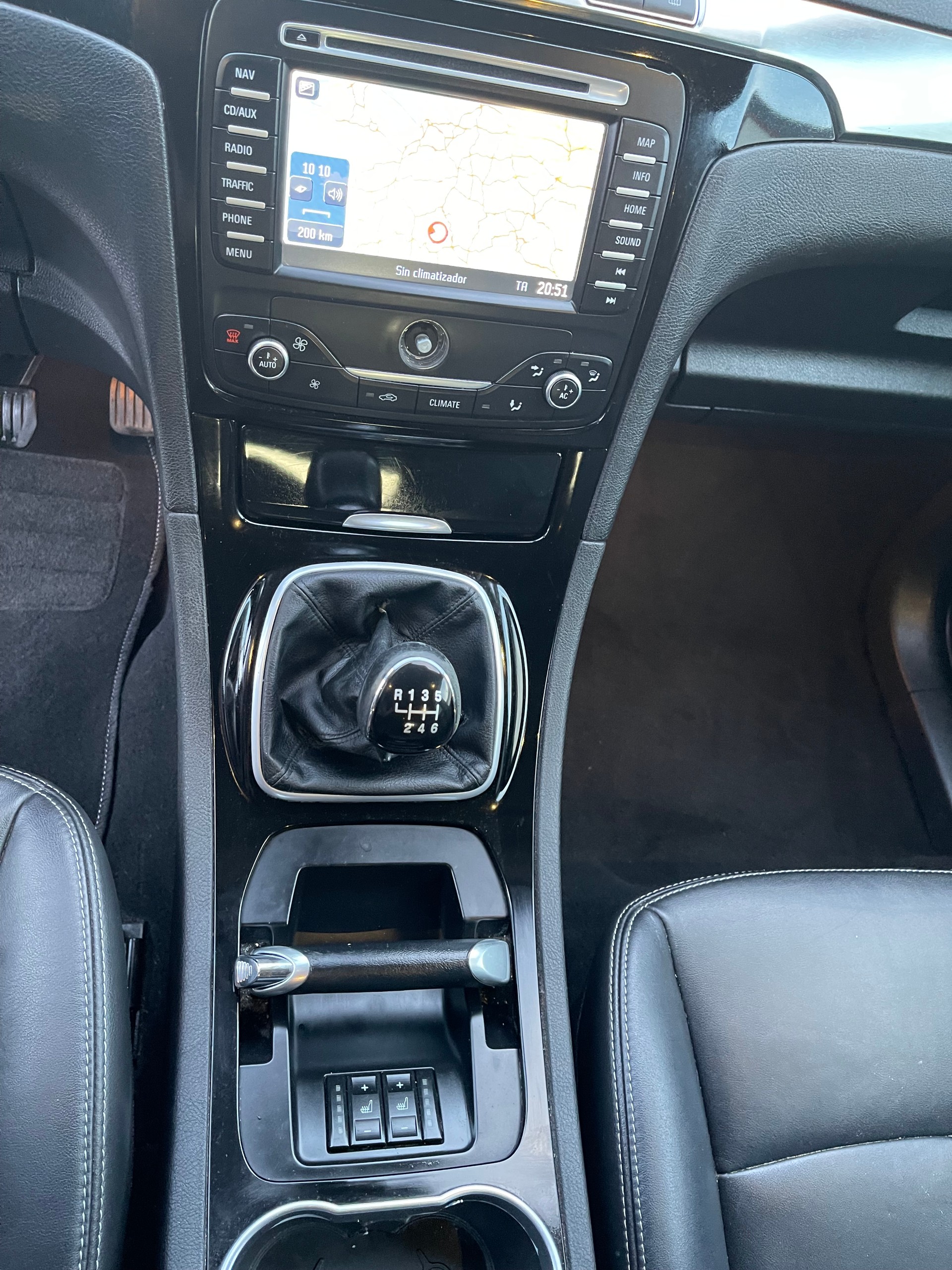 FORD S-Max 2.0 TDCi TitaniumS-image-23