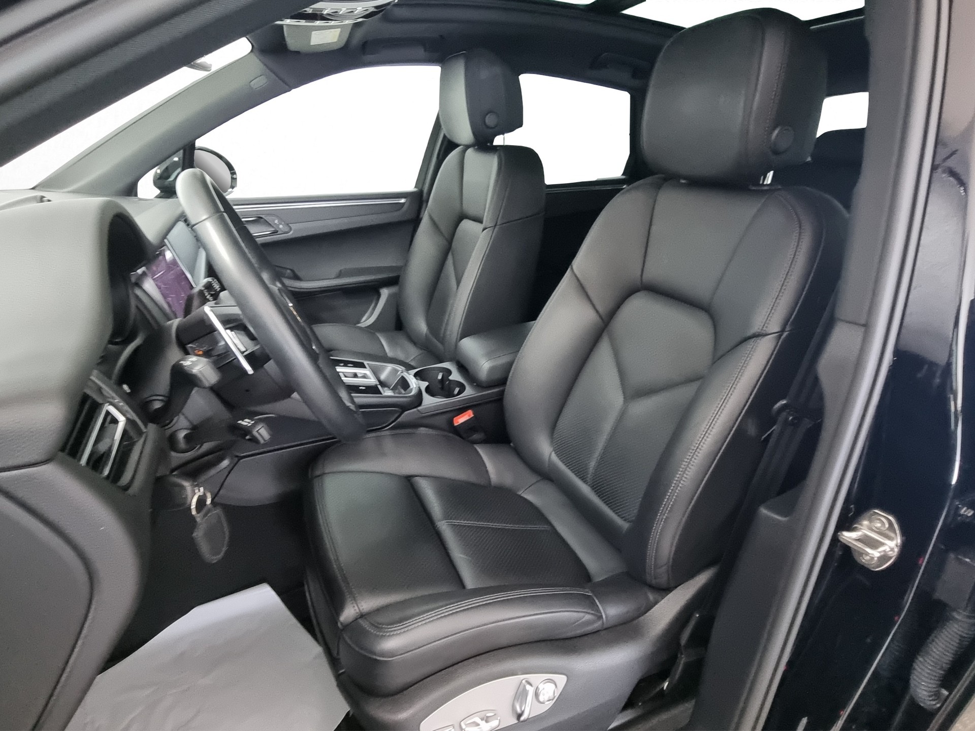 PORSCHE Macan 2.0 T-image-5