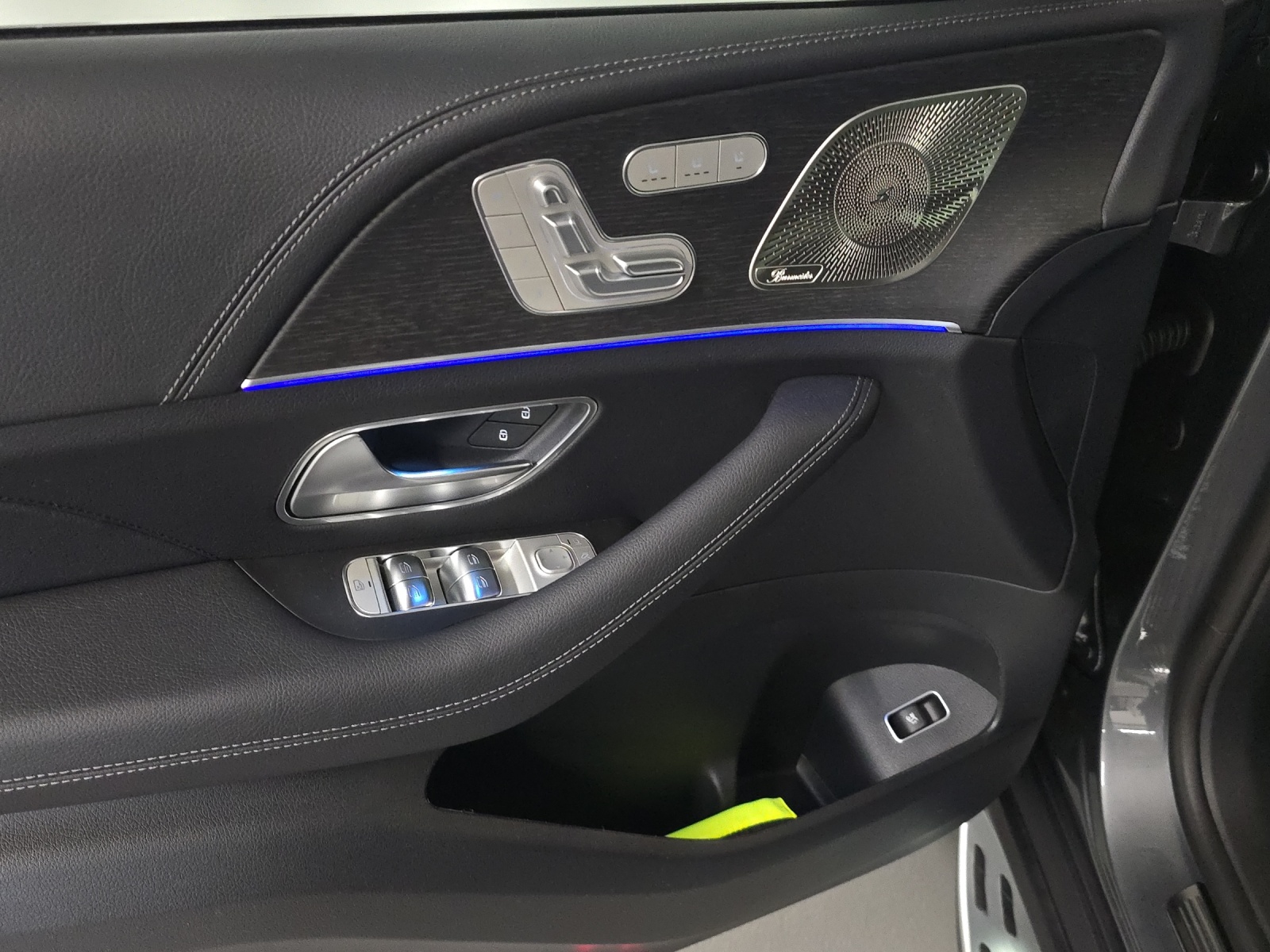 MERCEDES-BENZ GLE 350 de AMG Line 4Matic EQ Star-image-6