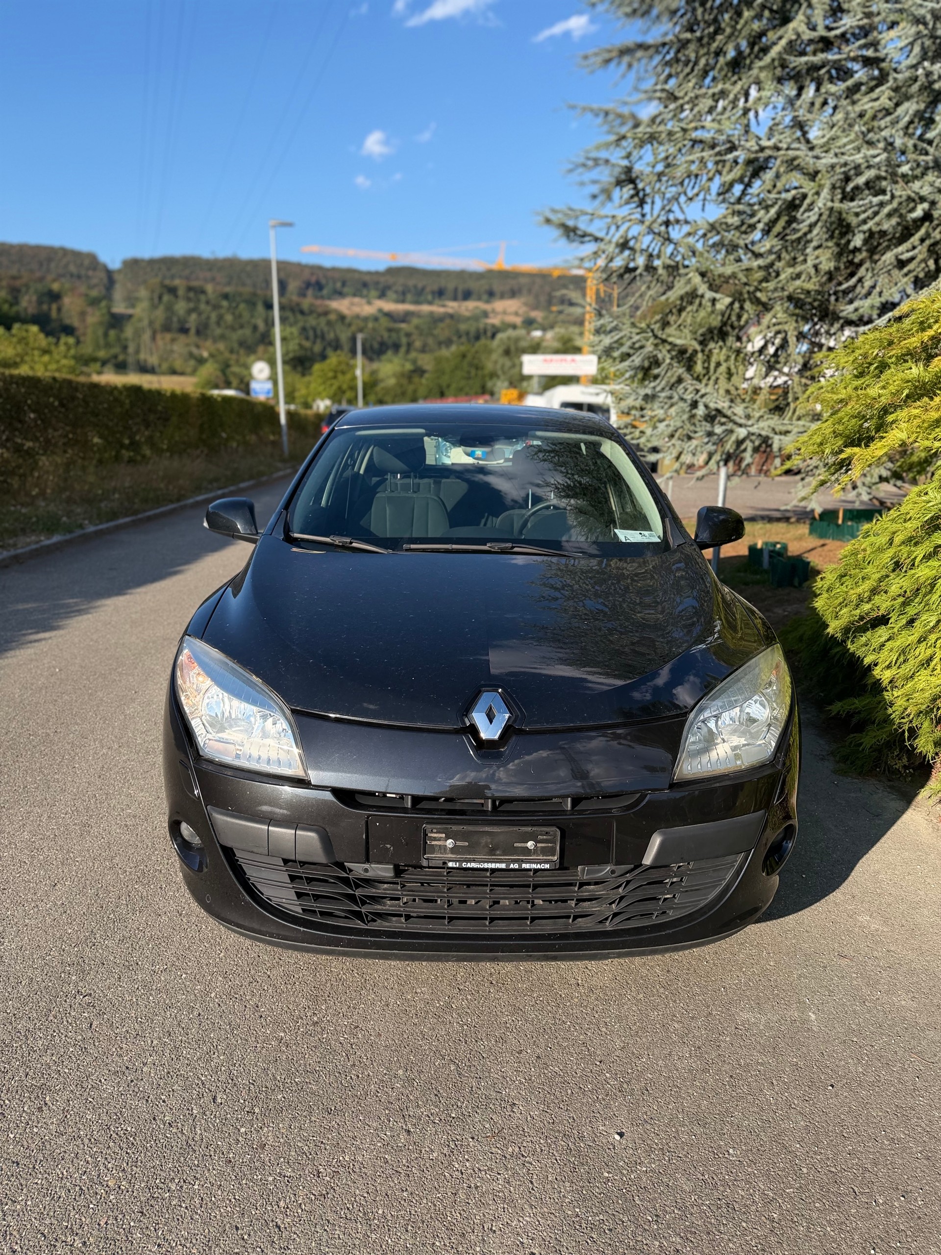 RENAULT Mégane 2.0 16V Expression CVT-image-0