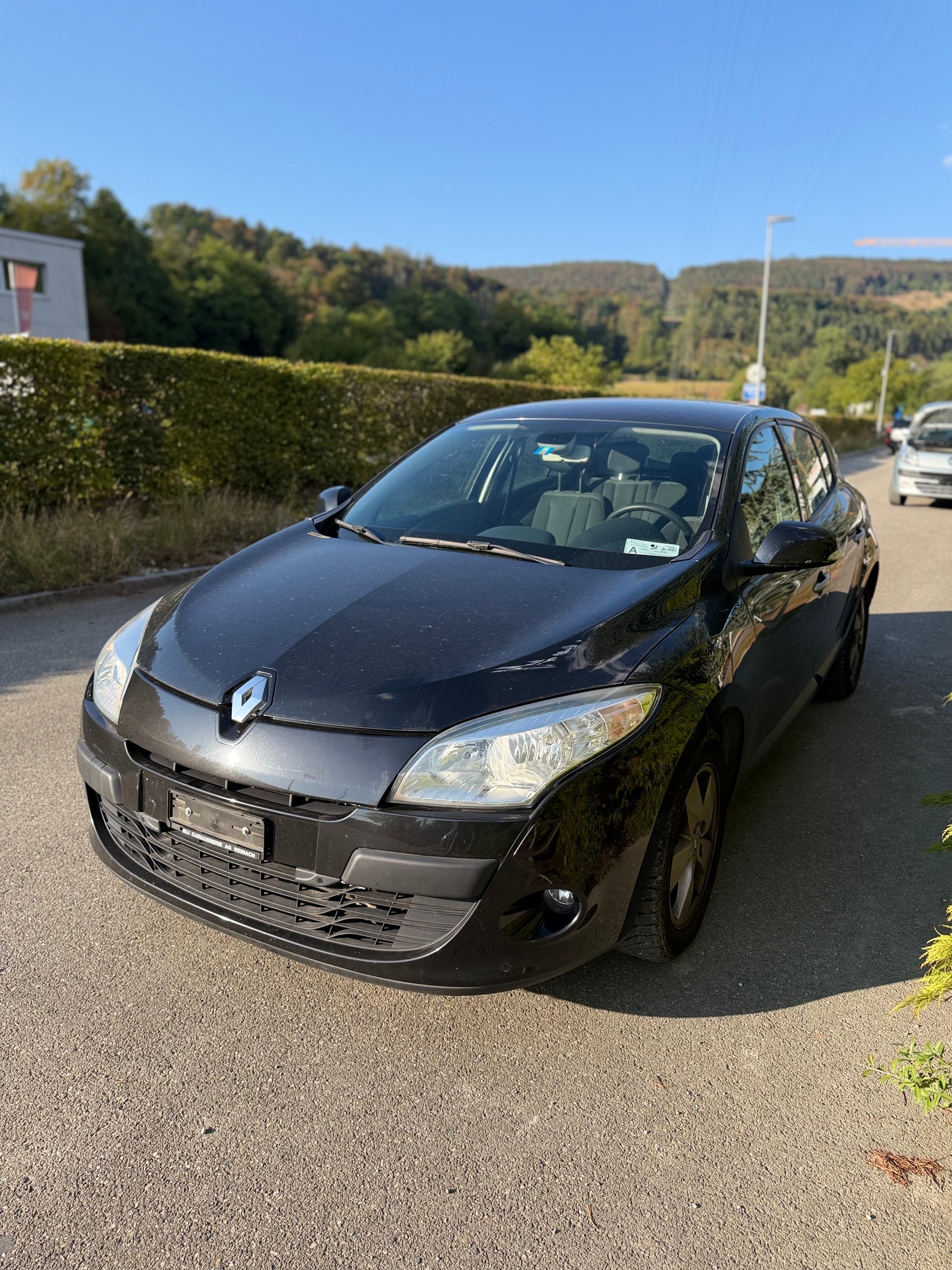 RENAULT Mégane 2.0 16V Expression CVT-image-1