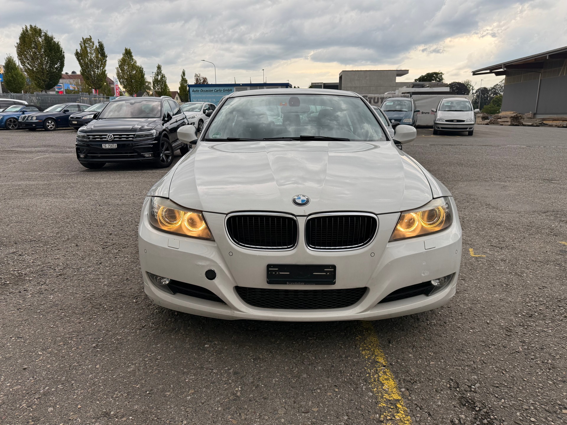 BMW 320d Dynamic Edition-image-0