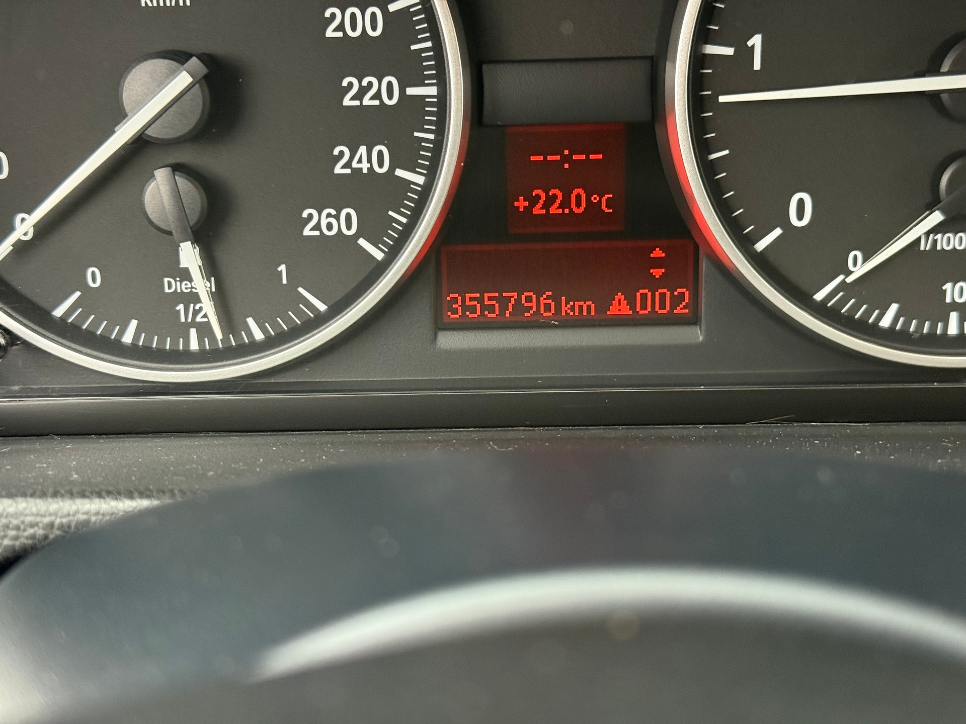 BMW 320d Dynamic Edition-image-3