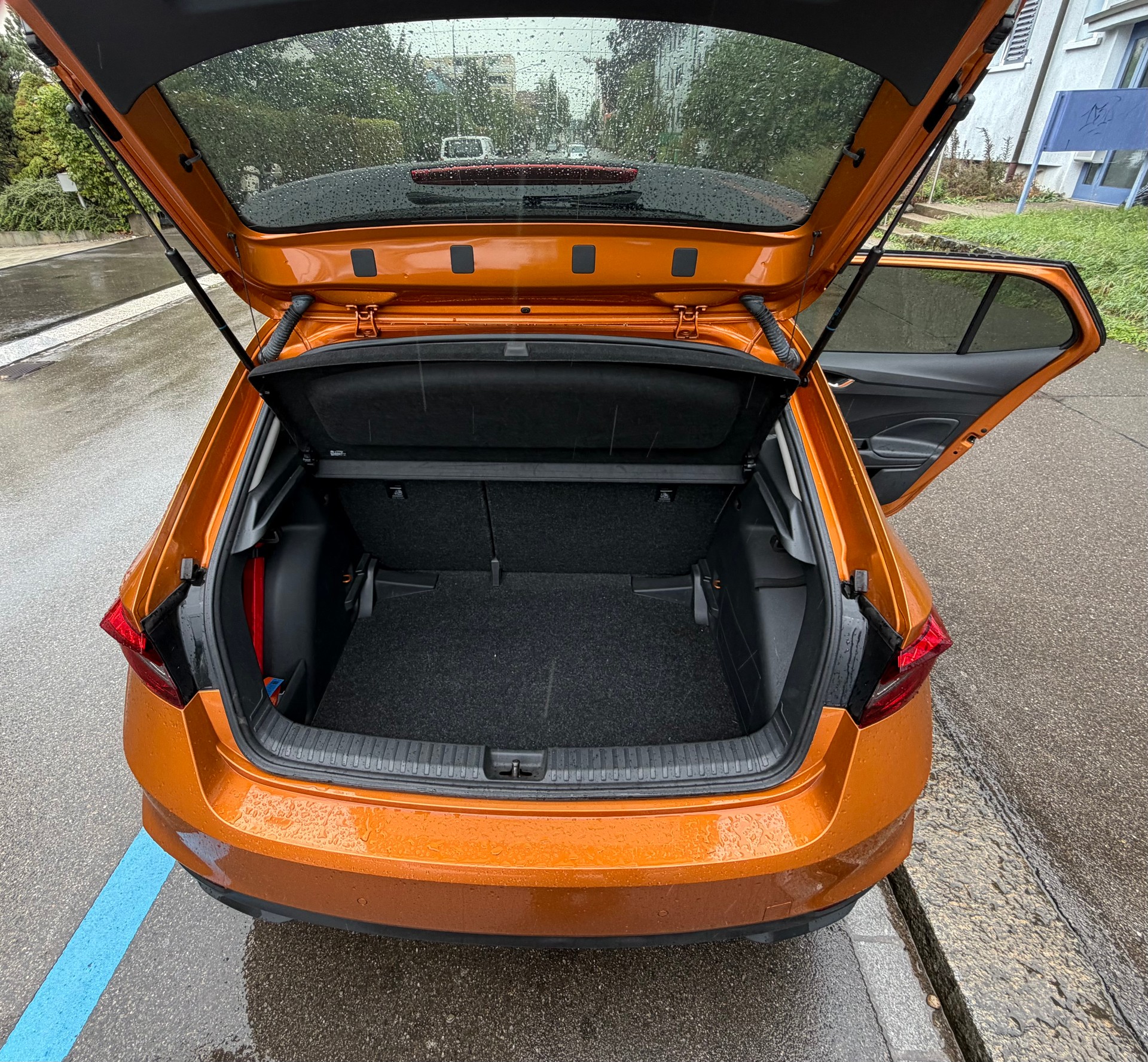 SKODA 1.0 MPI Ambition-image-8