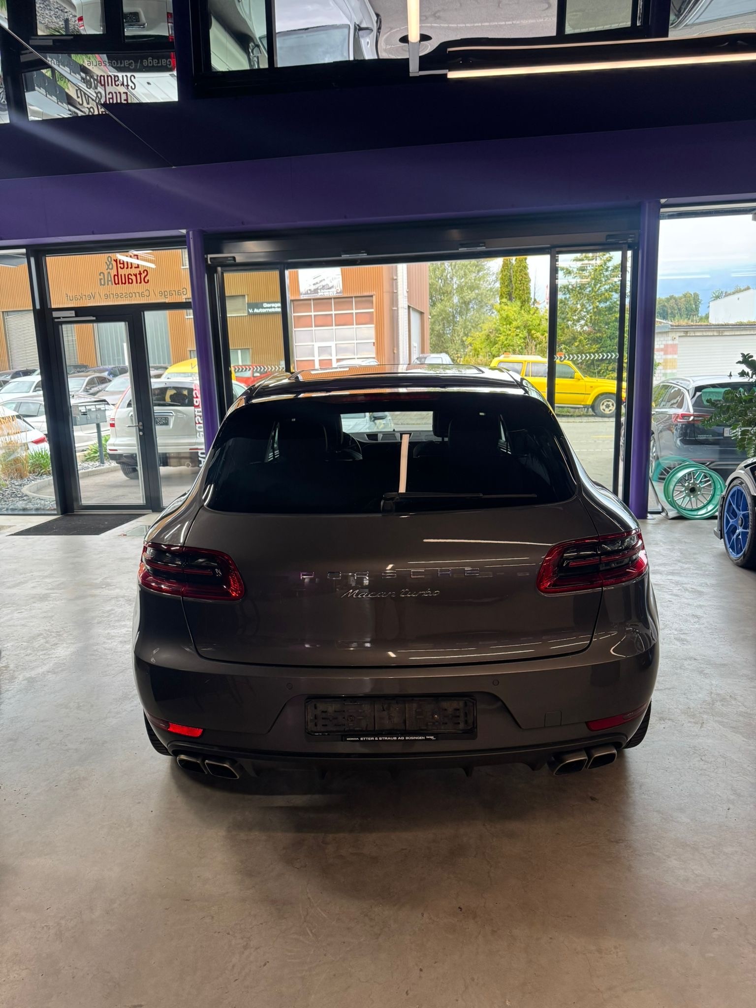 PORSCHE Macan Turbo PDK-image-8