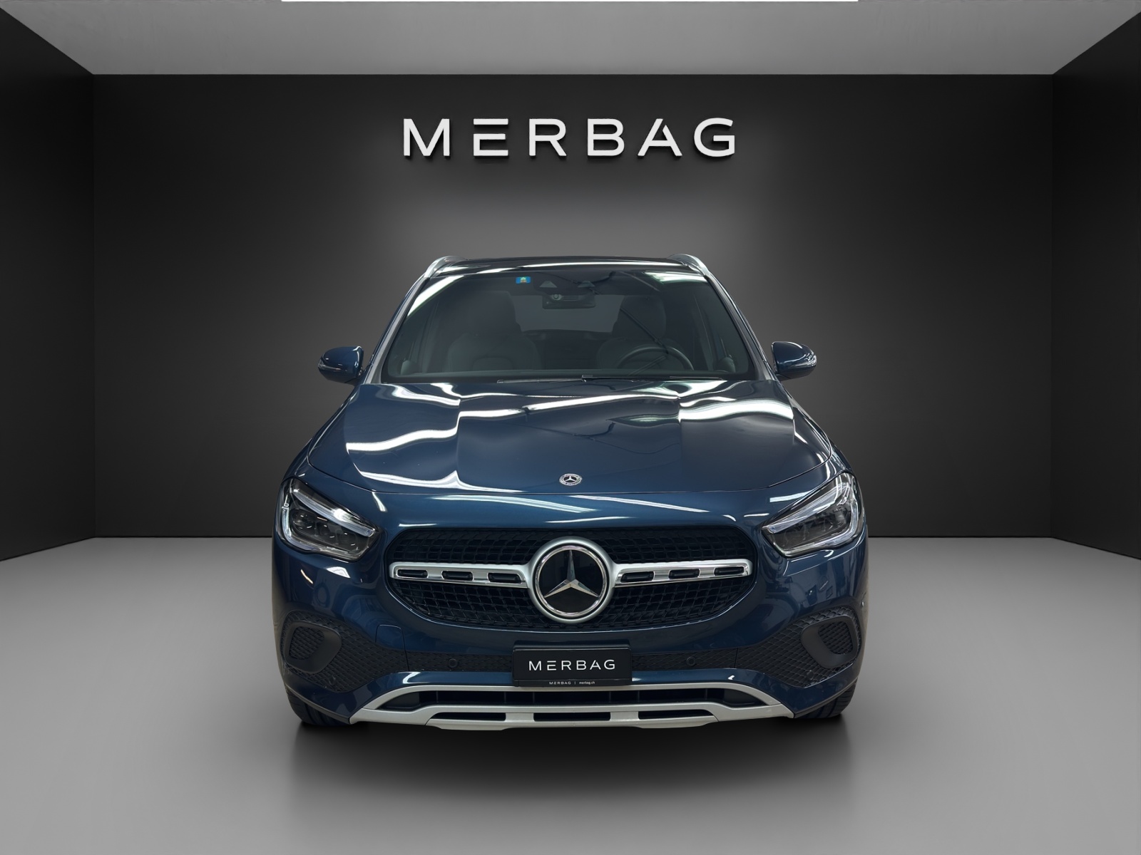 MERCEDES-BENZ GLA 180 Style 7G-DCT-image-6