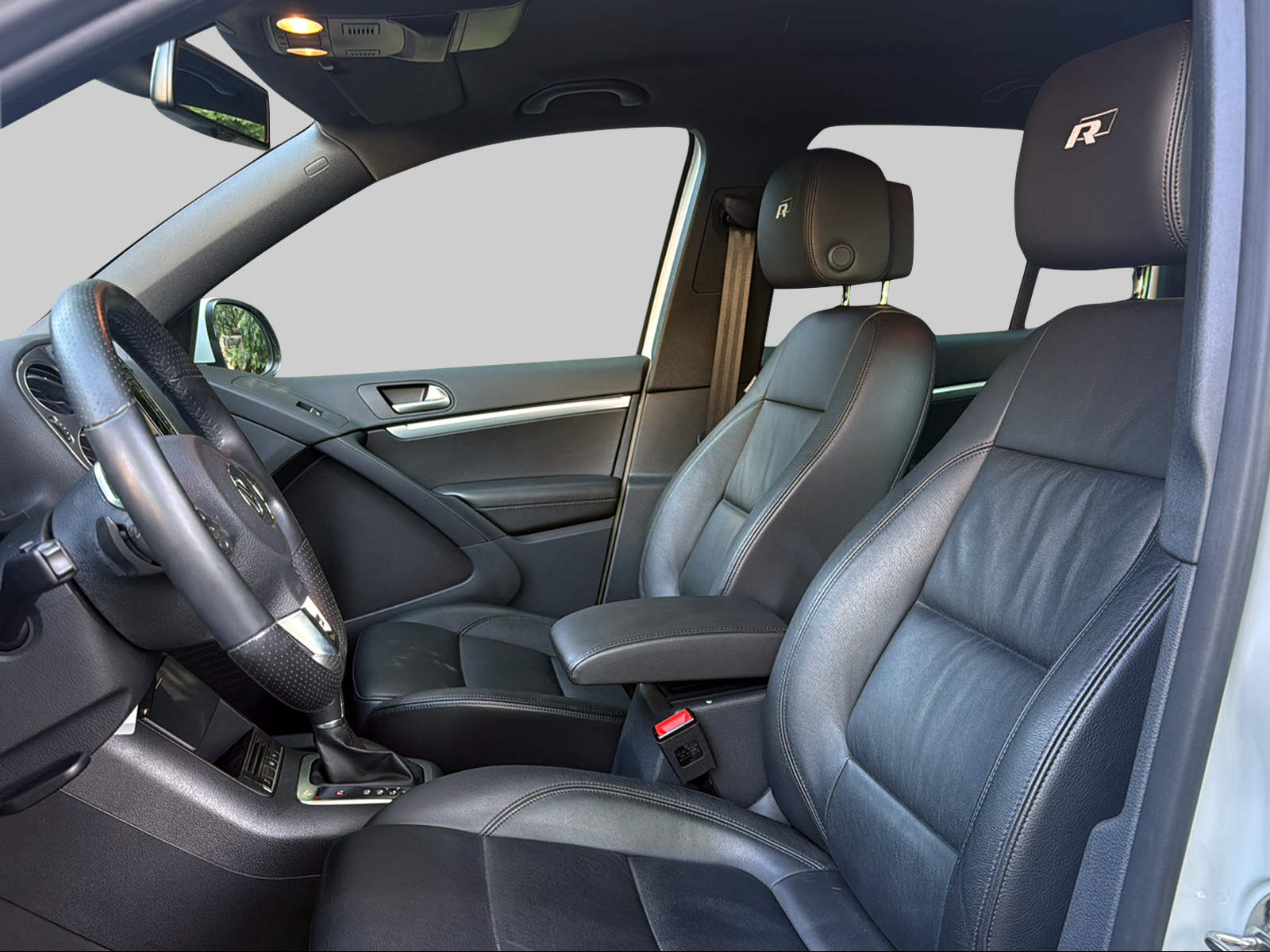 VW Tiguan 2.0 TSI Sport&Style 4Motion DSG-image-6