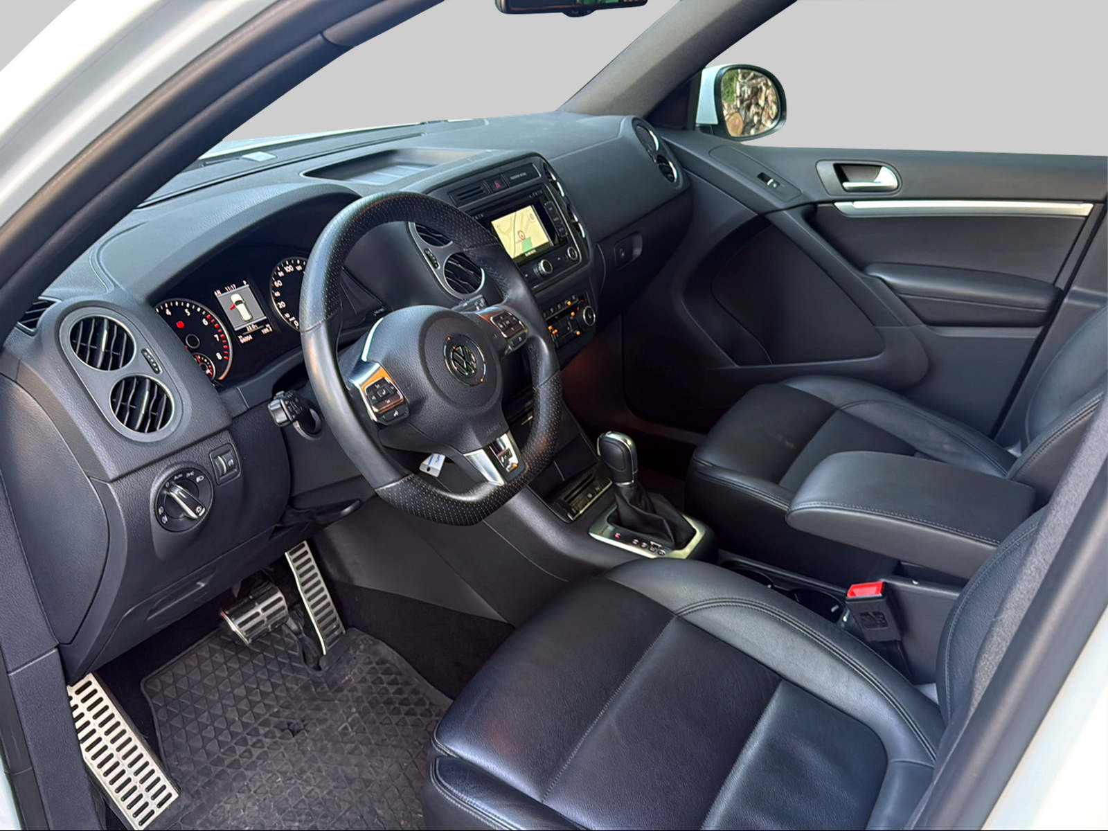 VW Tiguan 2.0 TSI Sport&Style 4Motion DSG-image-7