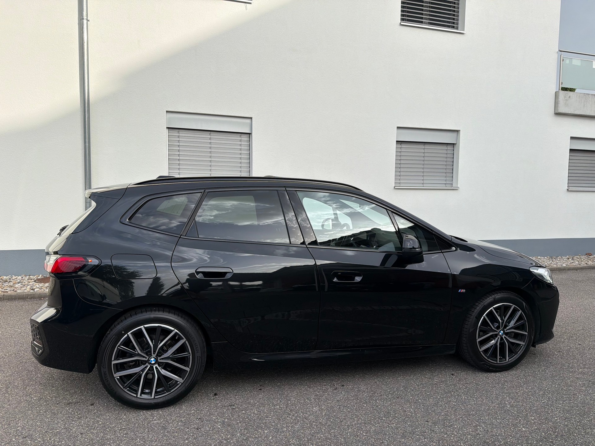 BMW 218d Active Tourer M Sport DKG-image-4