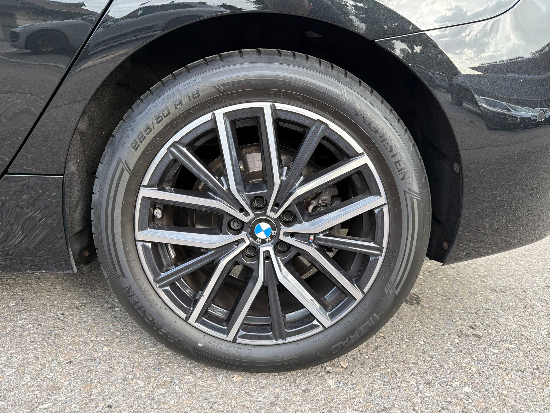 BMW 218d Active Tourer M Sport DKG-image-29