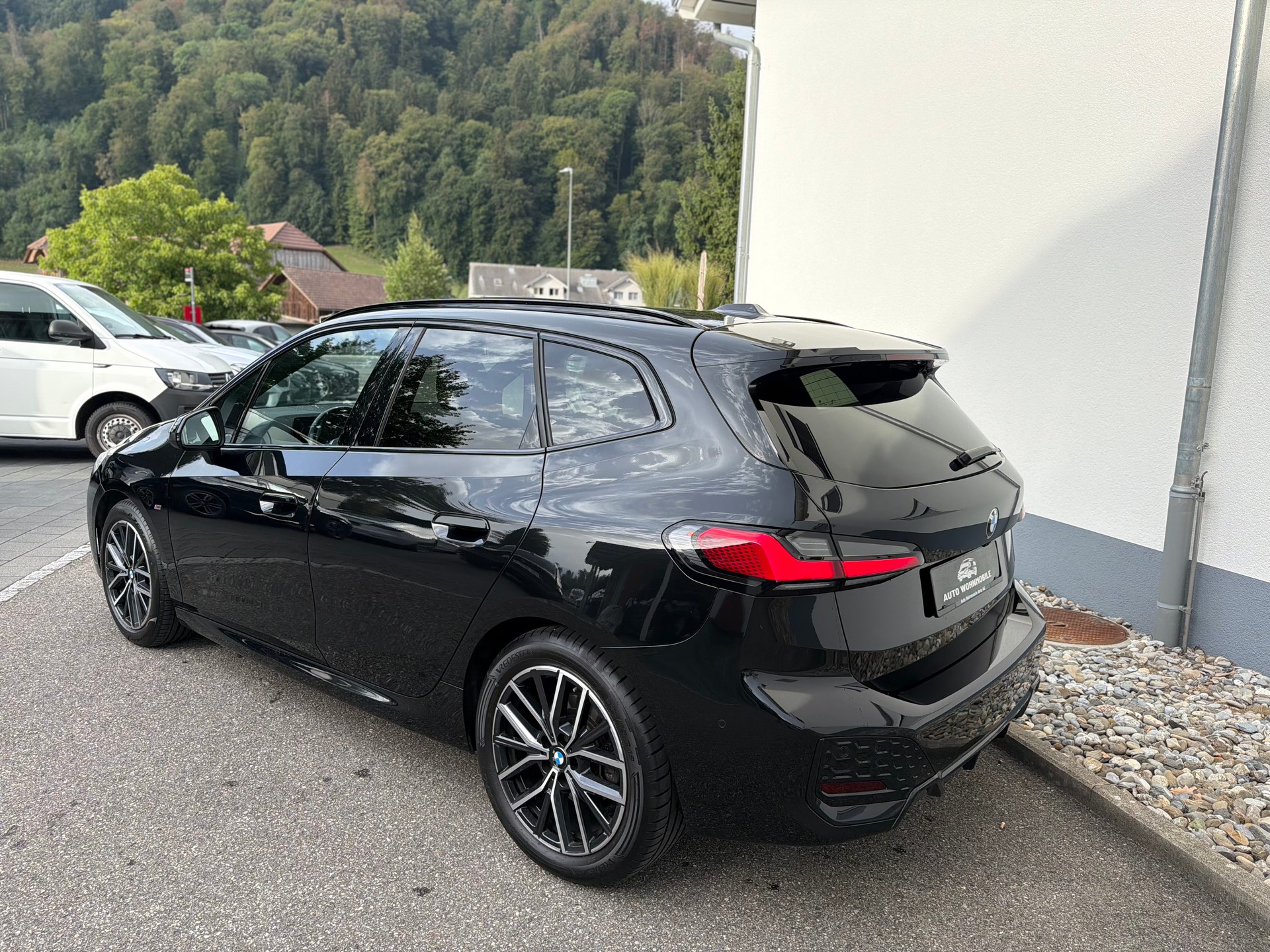 BMW 218d Active Tourer M Sport DKG-image-13