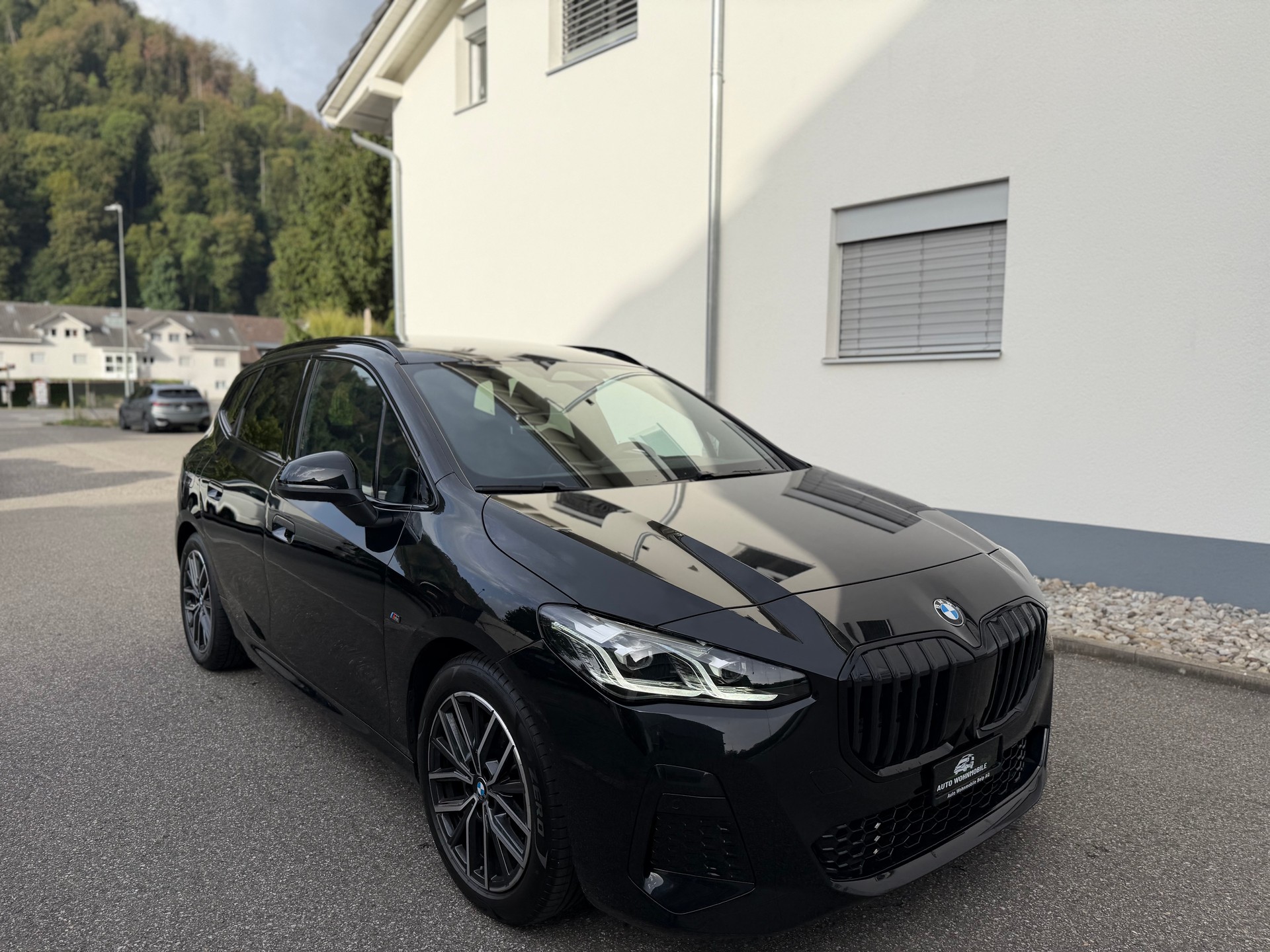 BMW 218d Active Tourer M Sport DKG-image-2