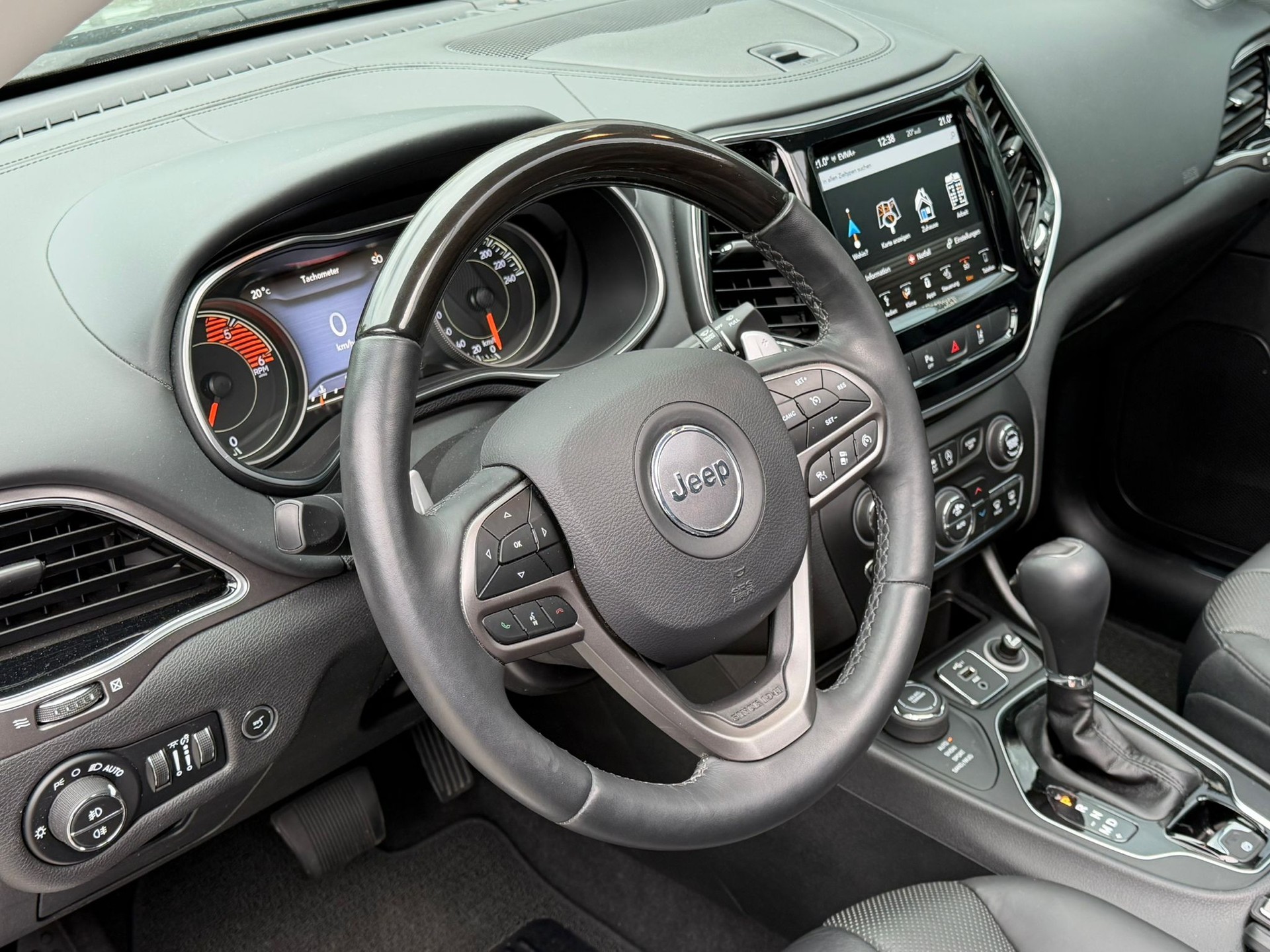 JEEP Cherokee 2.2MJ Overland AWD Drive II 9ATX-image-8