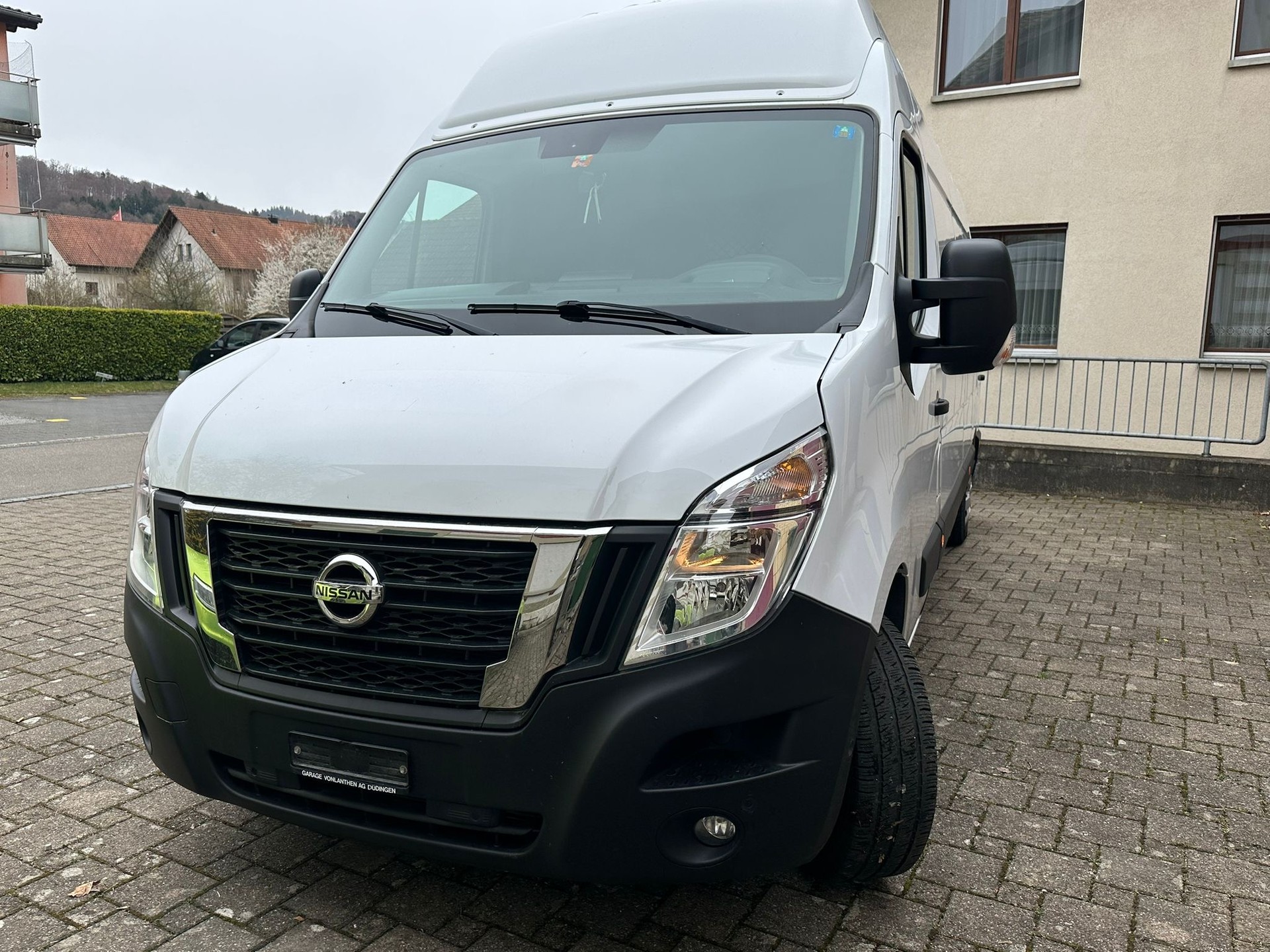 NISSAN INTERSTAR-image-2