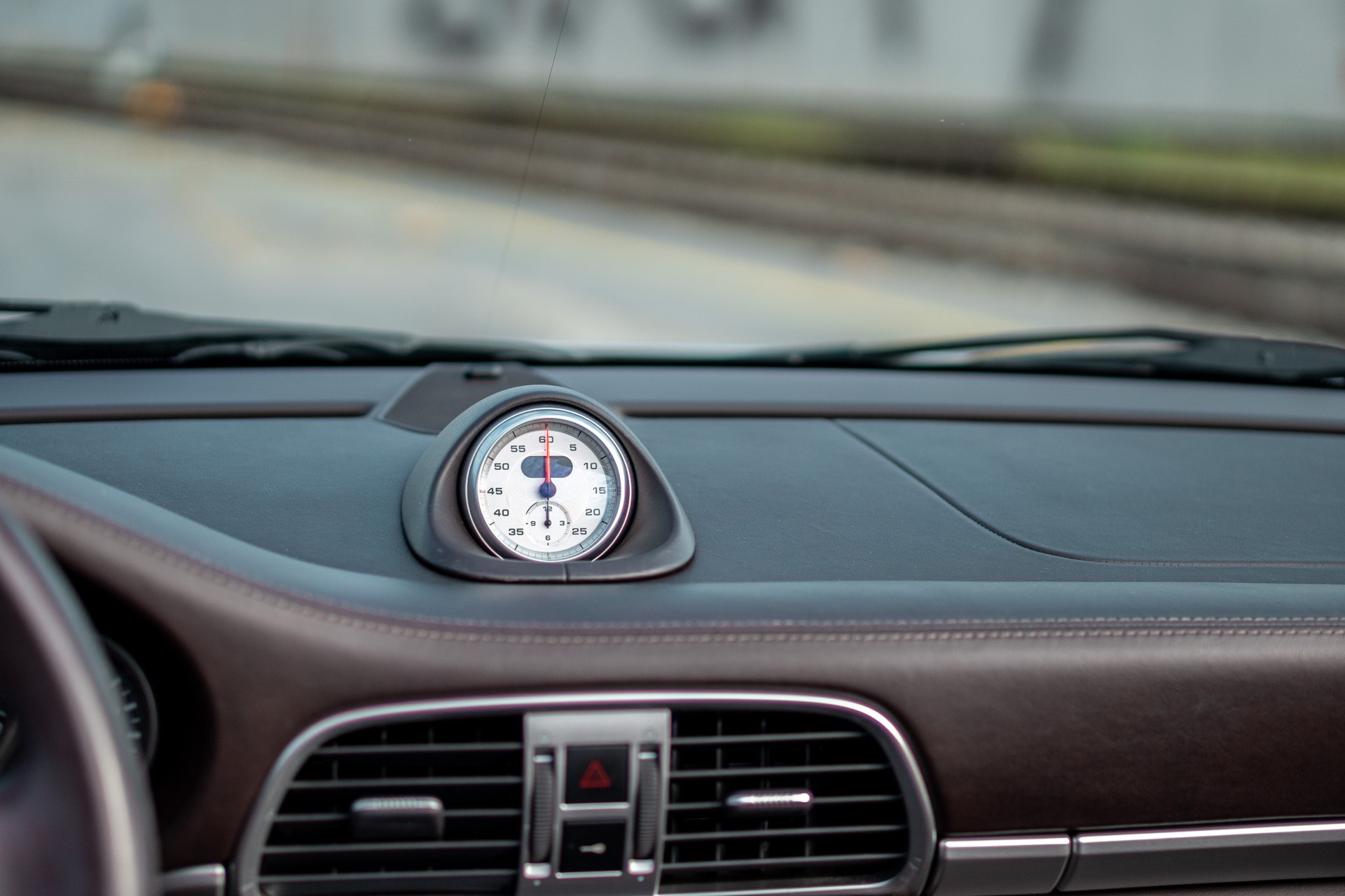 PORSCHE Carrera 4S-image-9