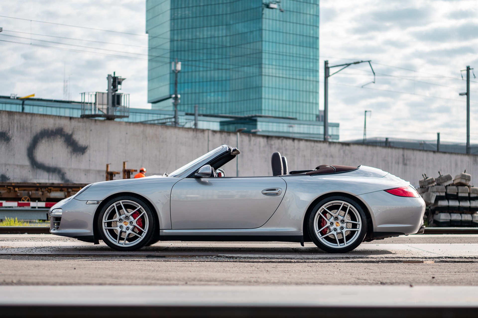 PORSCHE Carrera 4S-image-5