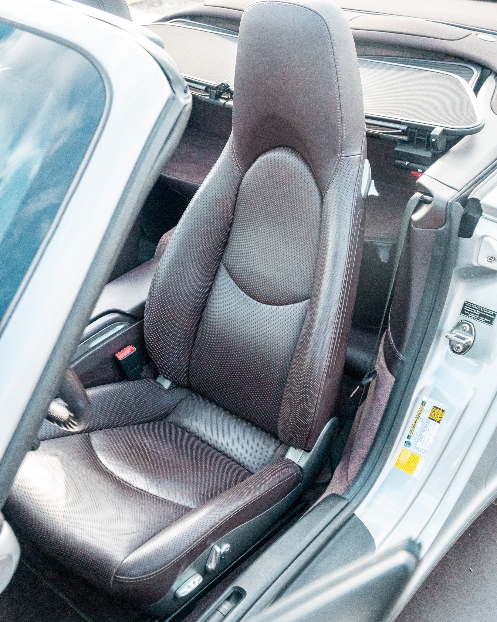 PORSCHE Carrera 4S-image-17