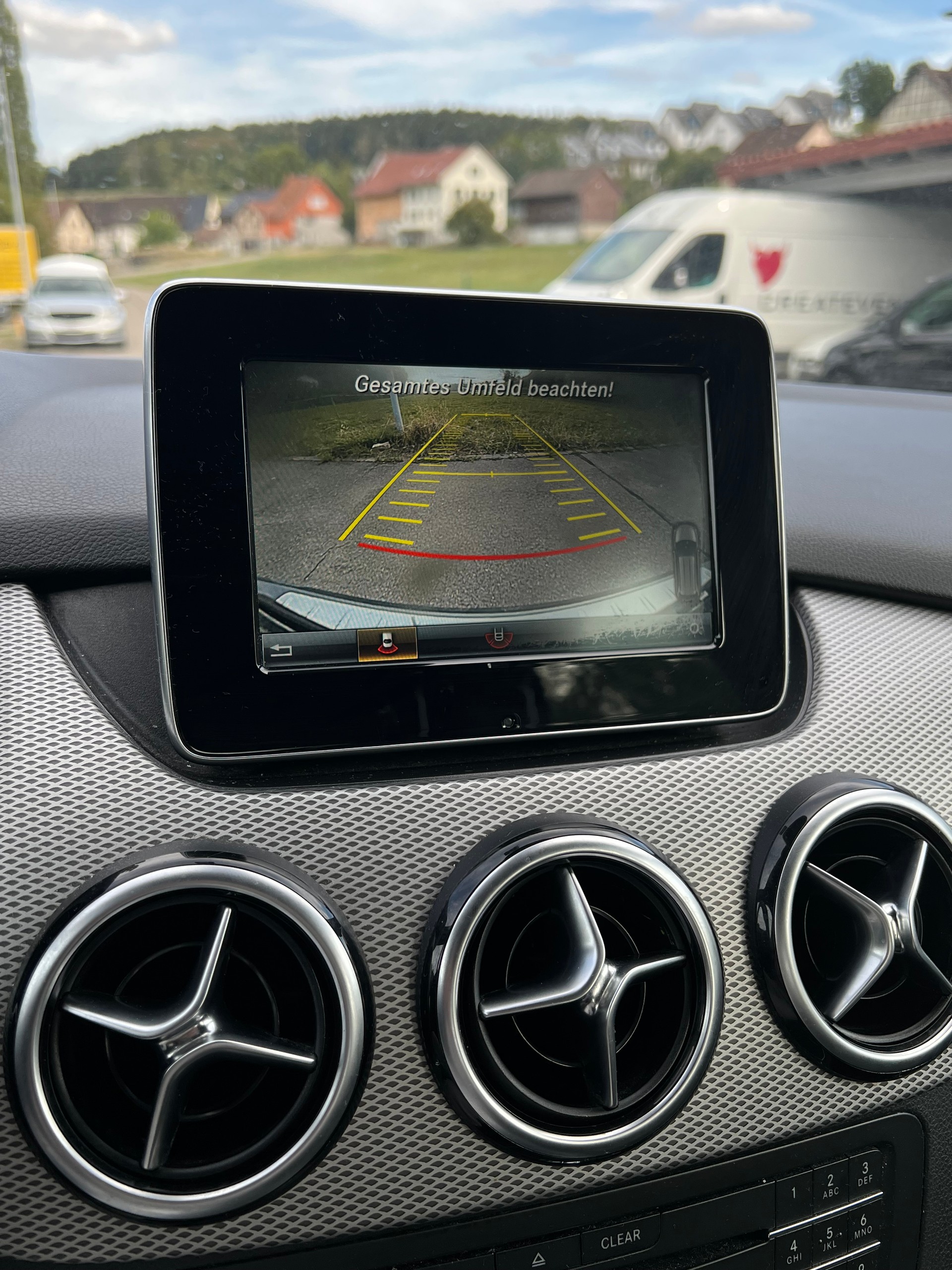 MERCEDES-BENZ B 200 AMG Line 7G-DCT-image-9