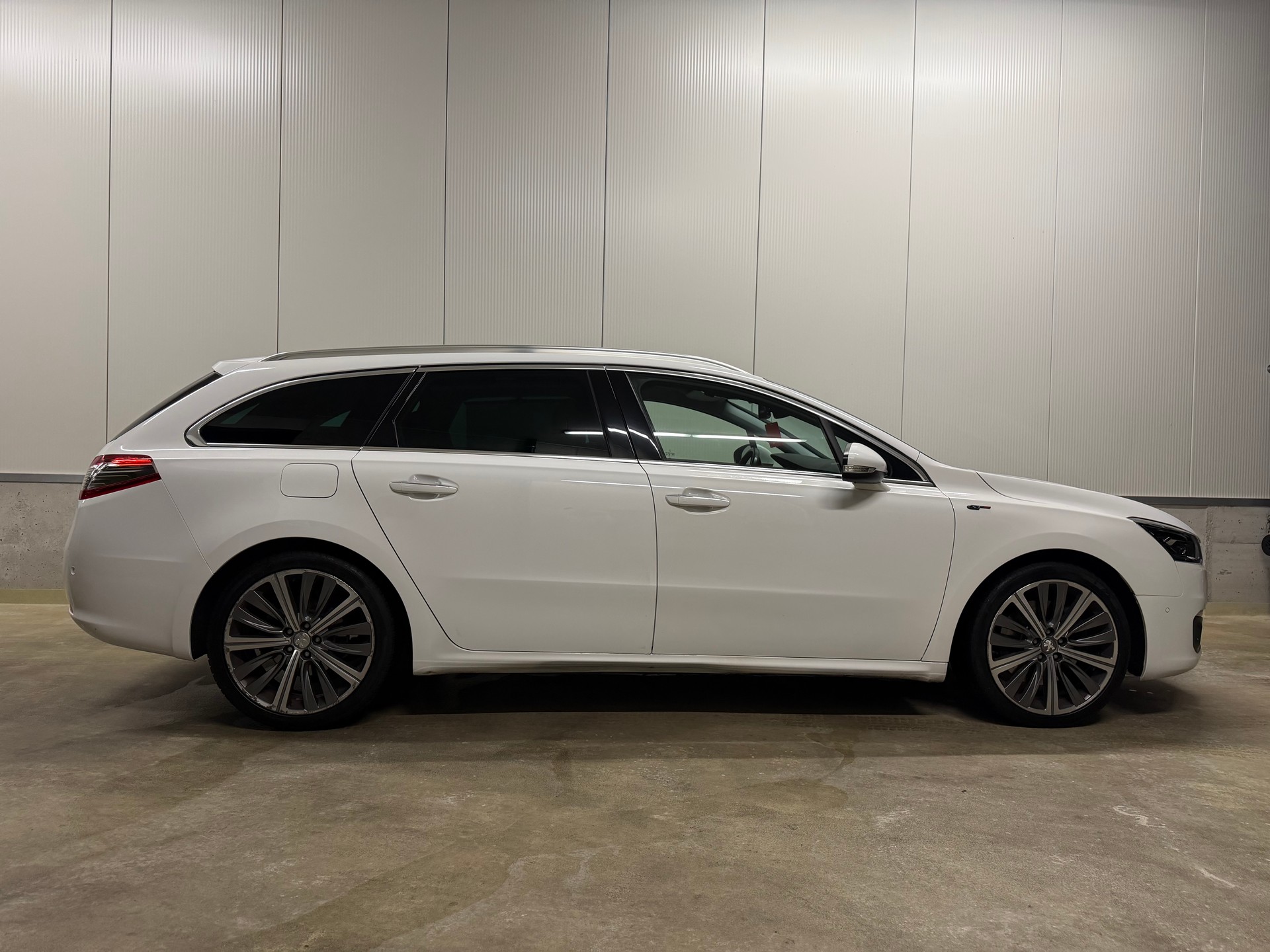 PEUGEOT 508 SW 2.0 BlueHDi GT EAT6-image-1