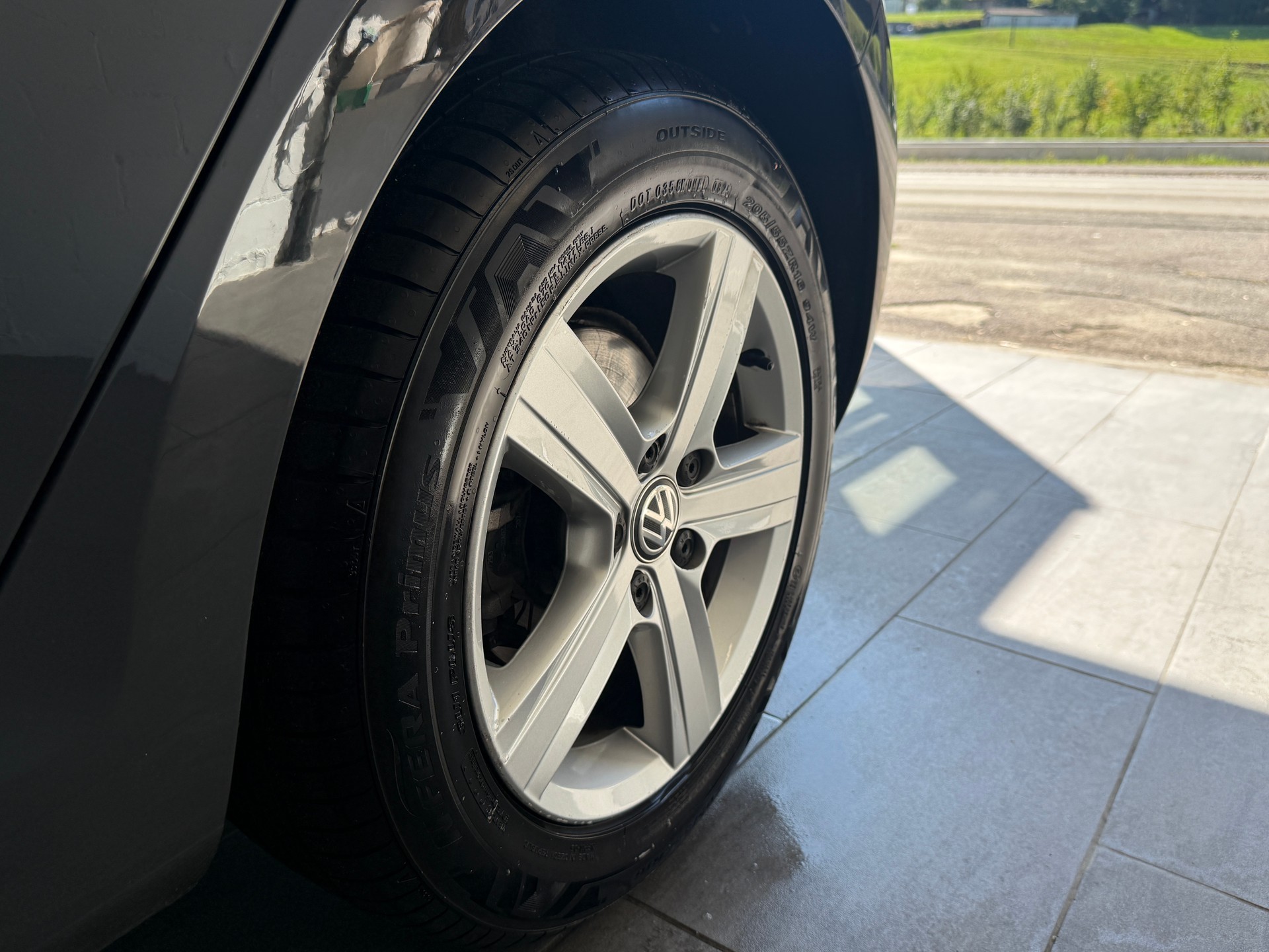 VW Golf 2.0 TDI Highline DSG Rückfahrkamera Ab 240.- pro Monat-image-19