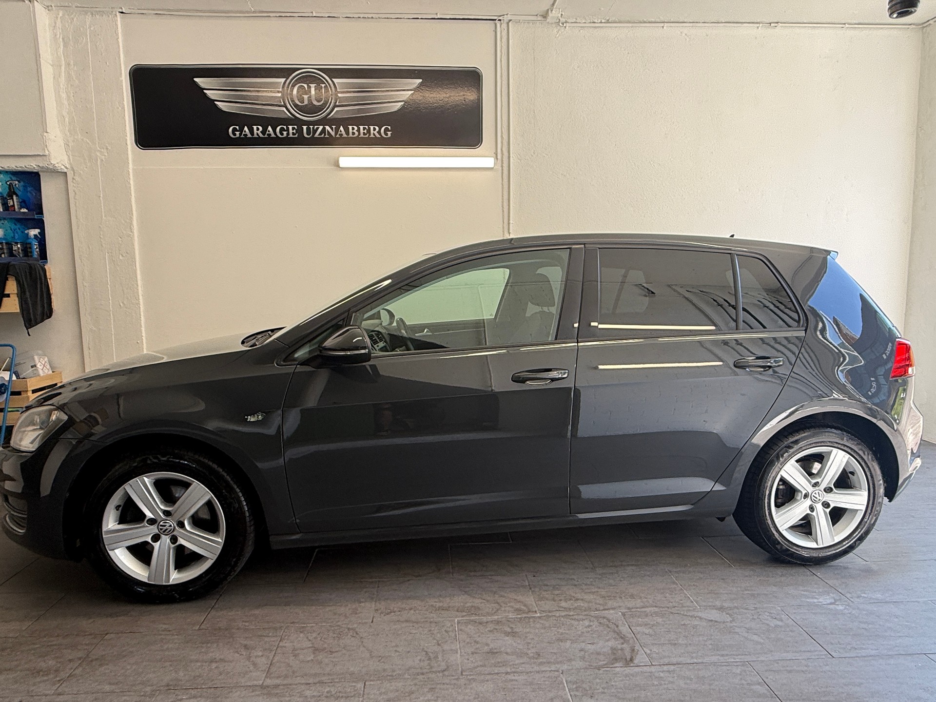 VW Golf 2.0 TDI Highline DSG Rückfahrkamera Ab 240.- pro Monat-showroom-element-1