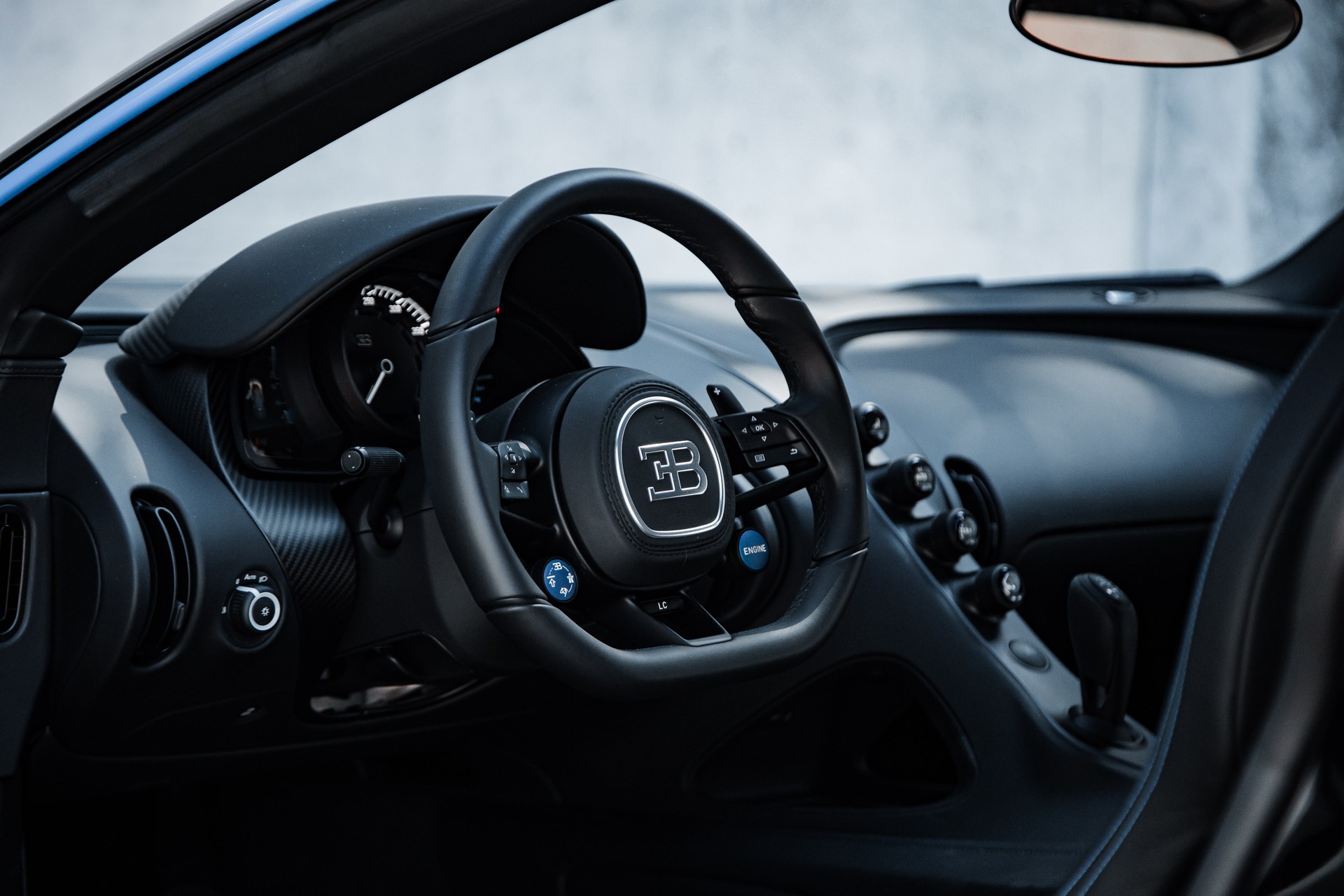 BUGATTI CHIRON-image-17