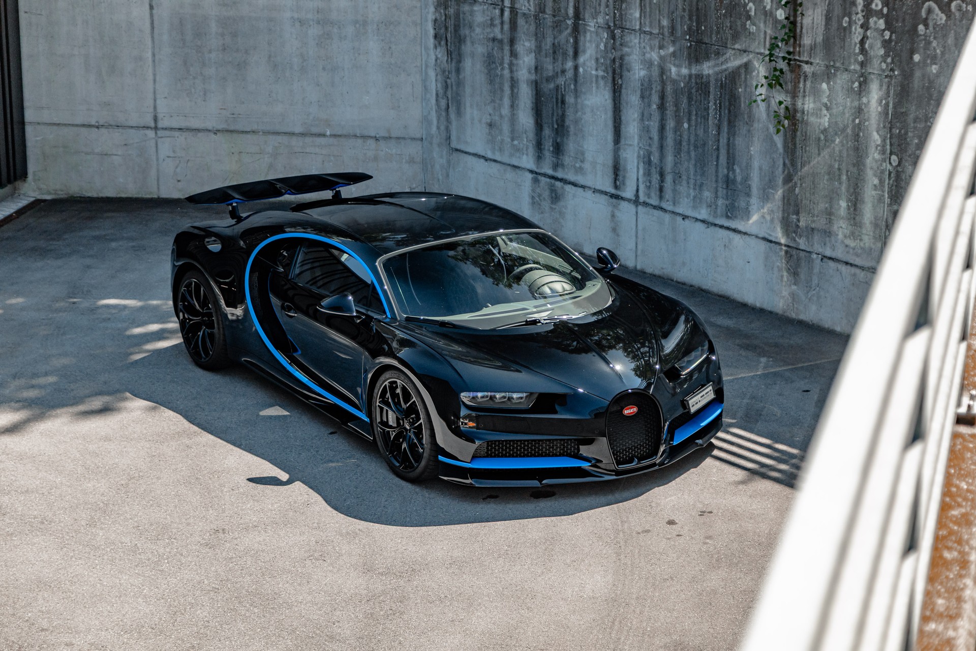 BUGATTI CHIRON-image-6