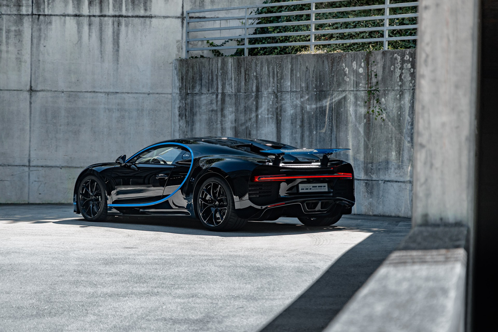 BUGATTI CHIRON-image-11