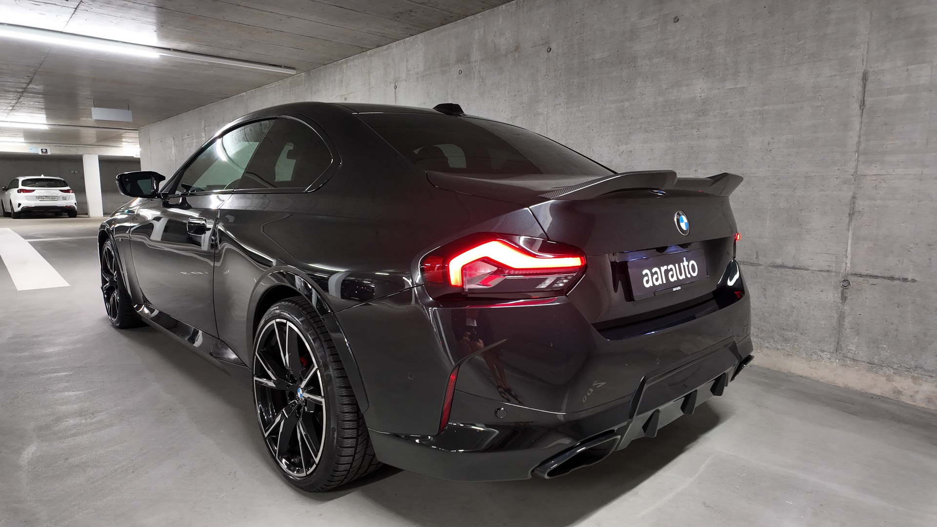 BMW M240i xDrive Coupé-image-1