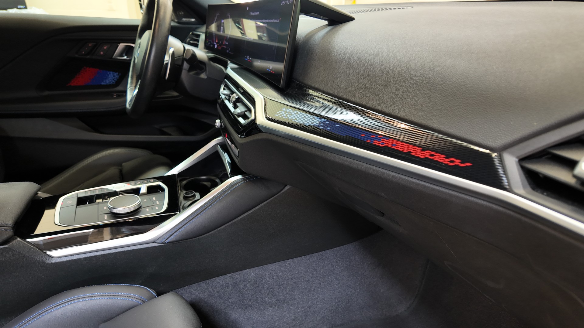 BMW M240i xDrive Coupé-image-12