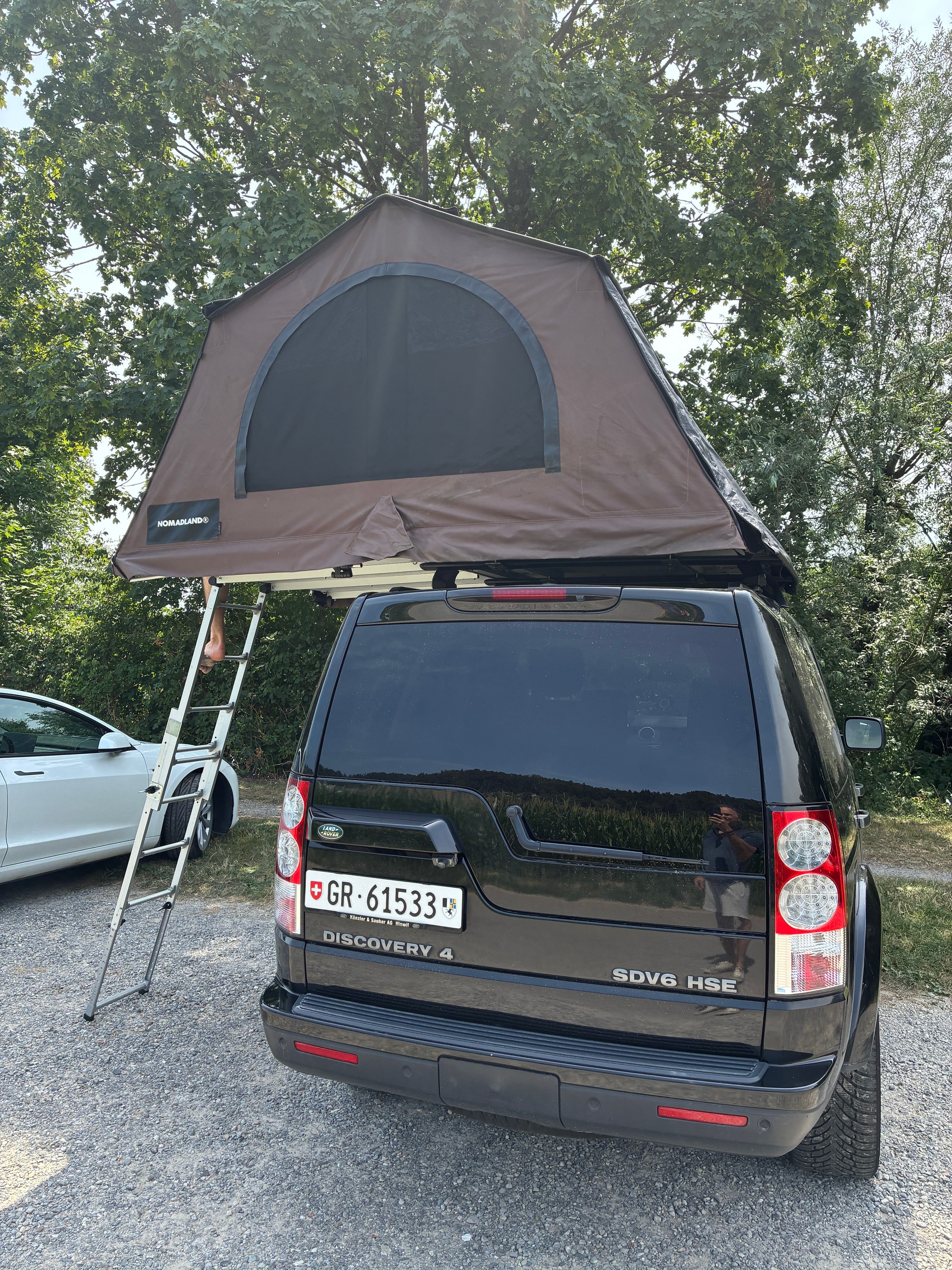 LAND ROVER SDV6 HSE-image-3