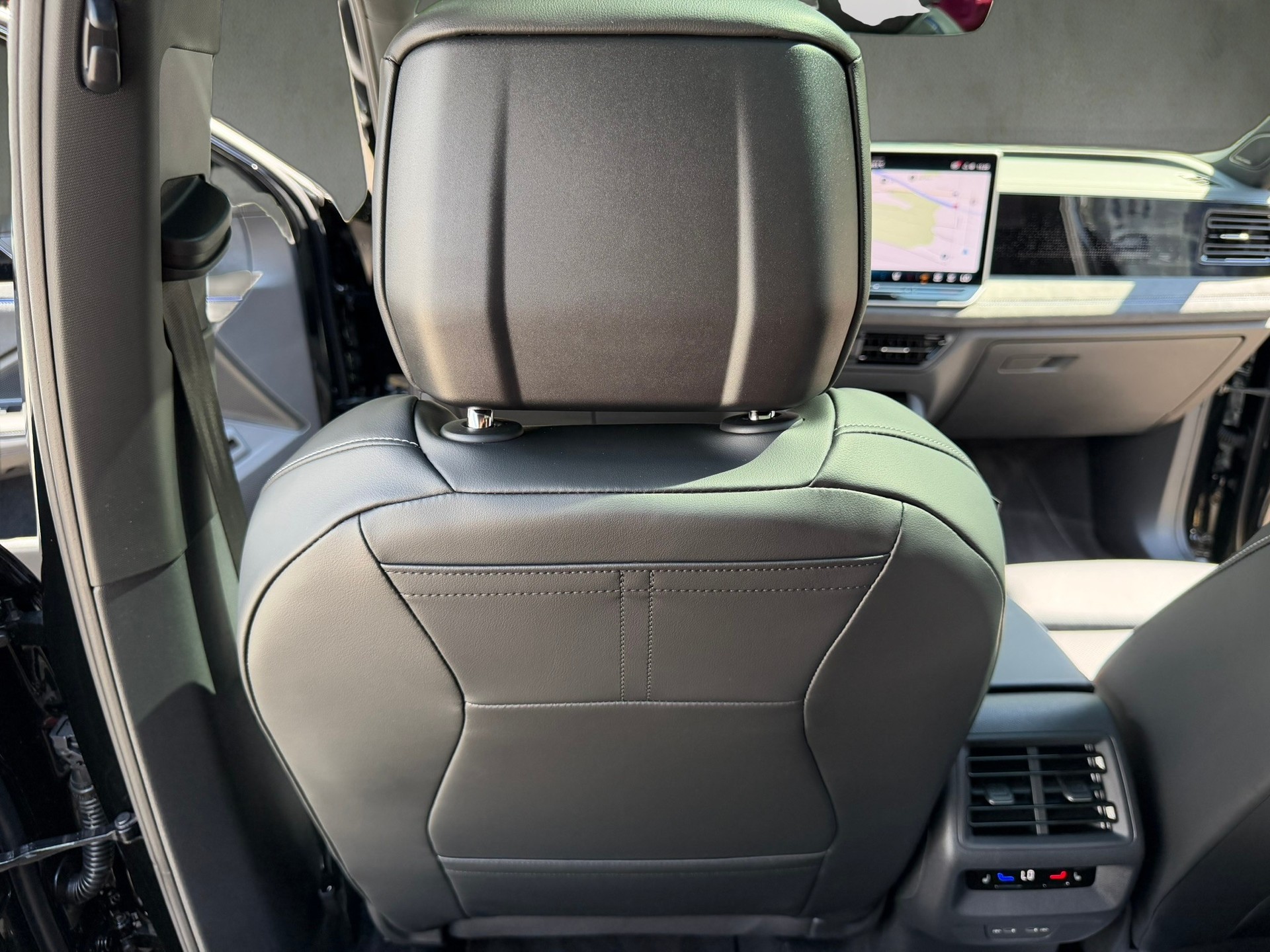 VW Tiguan 2.0 TSI DSG R-Line Plus 4Motion-image-14