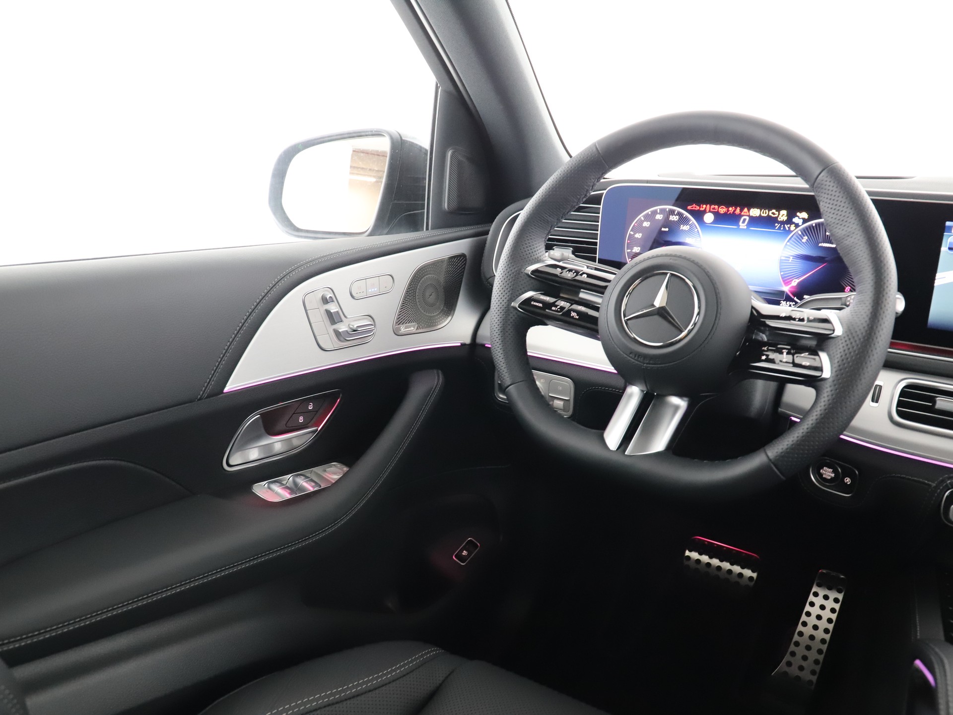 MERCEDES-BENZ GLE 300 d 4Matic-image-12