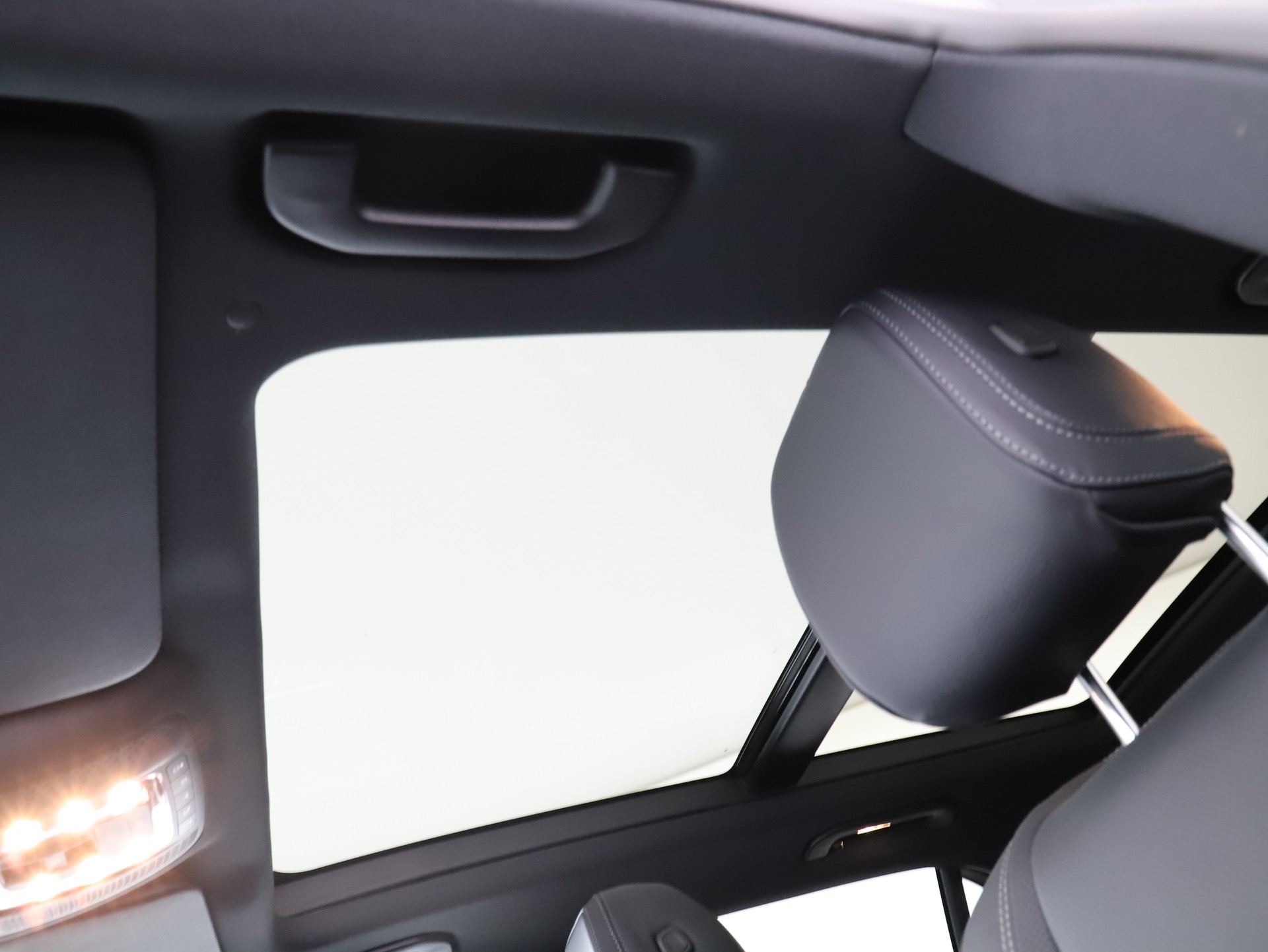 MERCEDES-BENZ GLE 300 d 4Matic-image-10